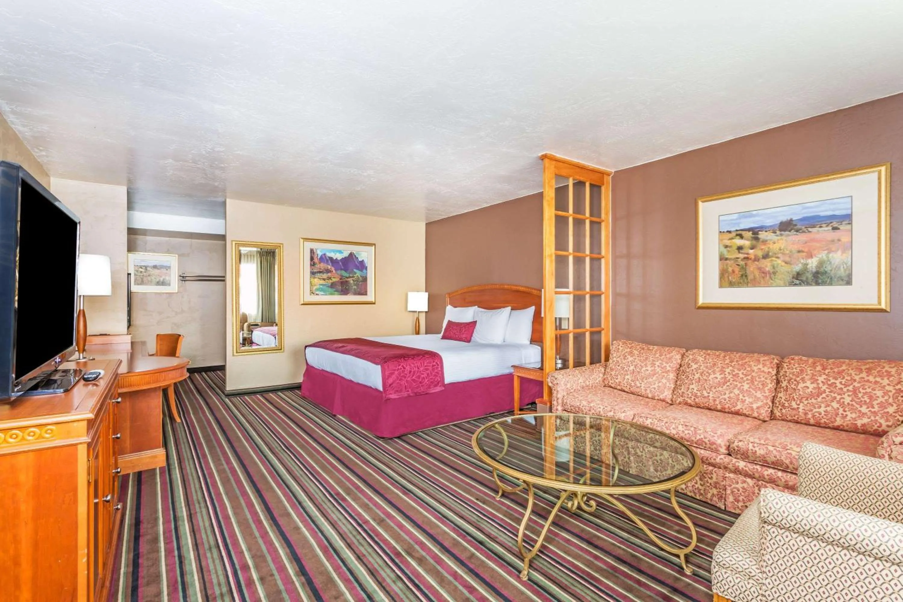 Photo of the whole room, Bed in Days Inn & Suites by Wyndham Logan
