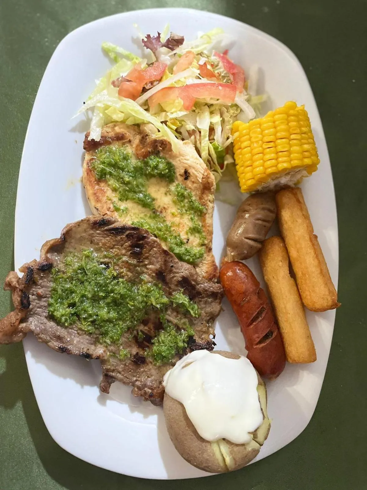 Swimming pool in Hotel Puerta de Oro