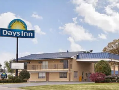 Days Inn by Wyndham Jacksonville