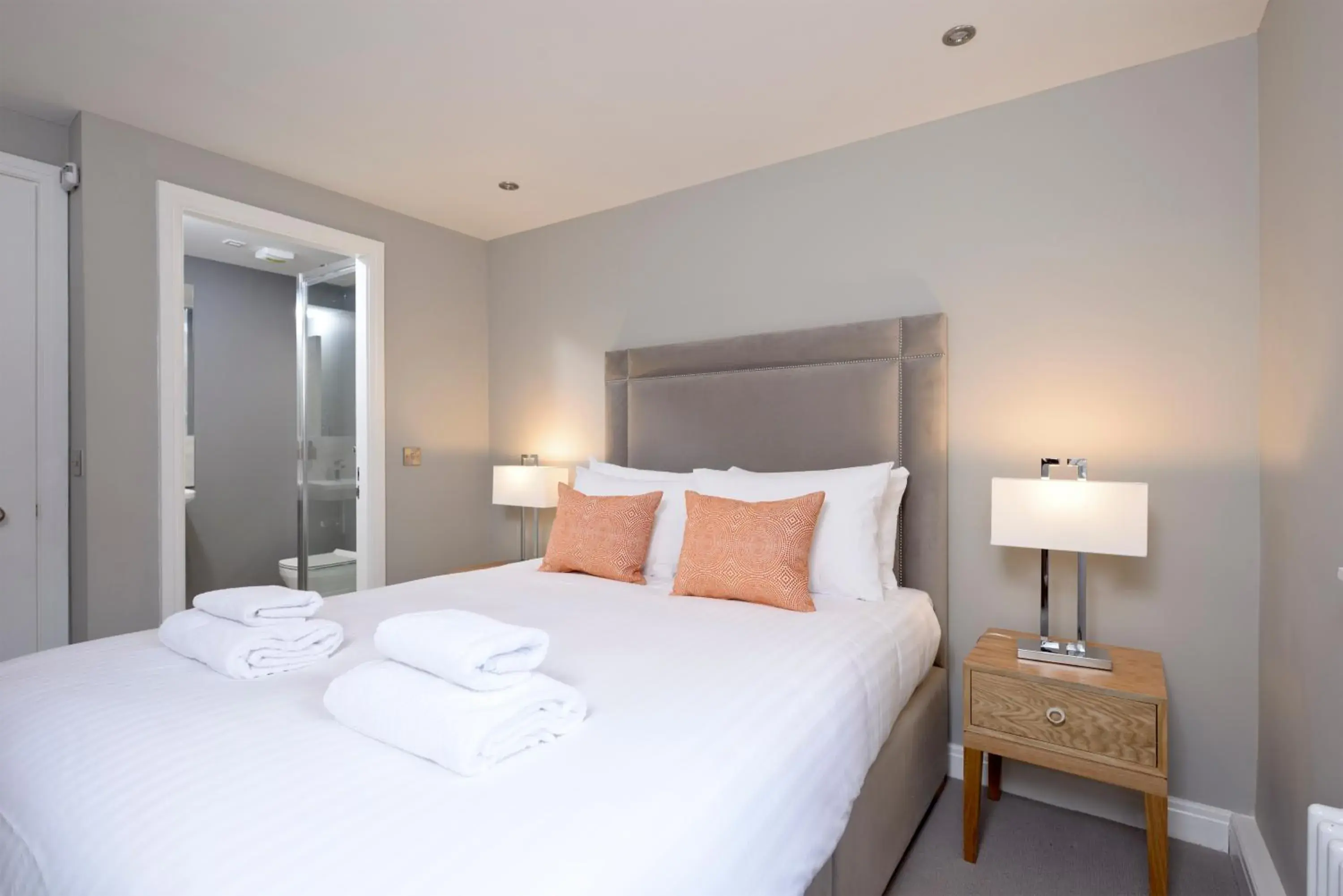Bed in Destiny Scotland New Town Apartments Bed in Destiny Scotland New Town Apartments