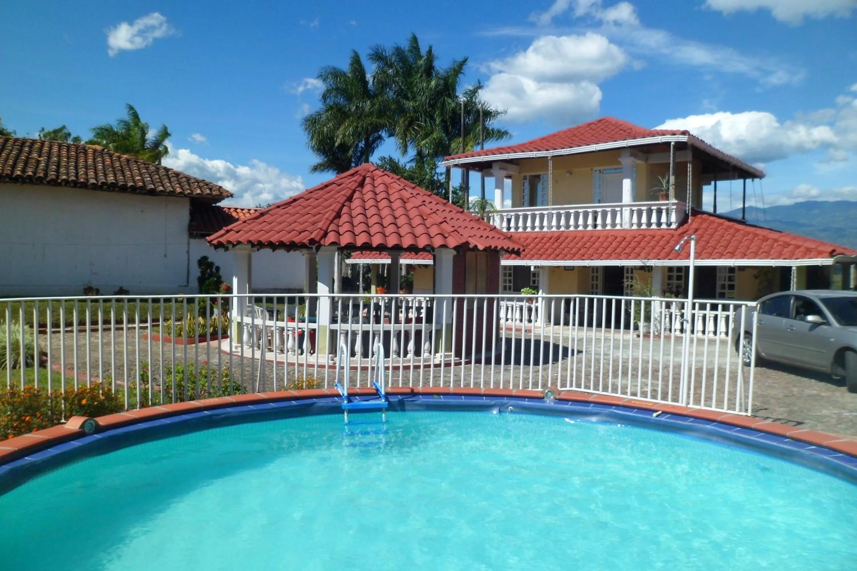 Swimming pool in Casa Campestre La Colombiana