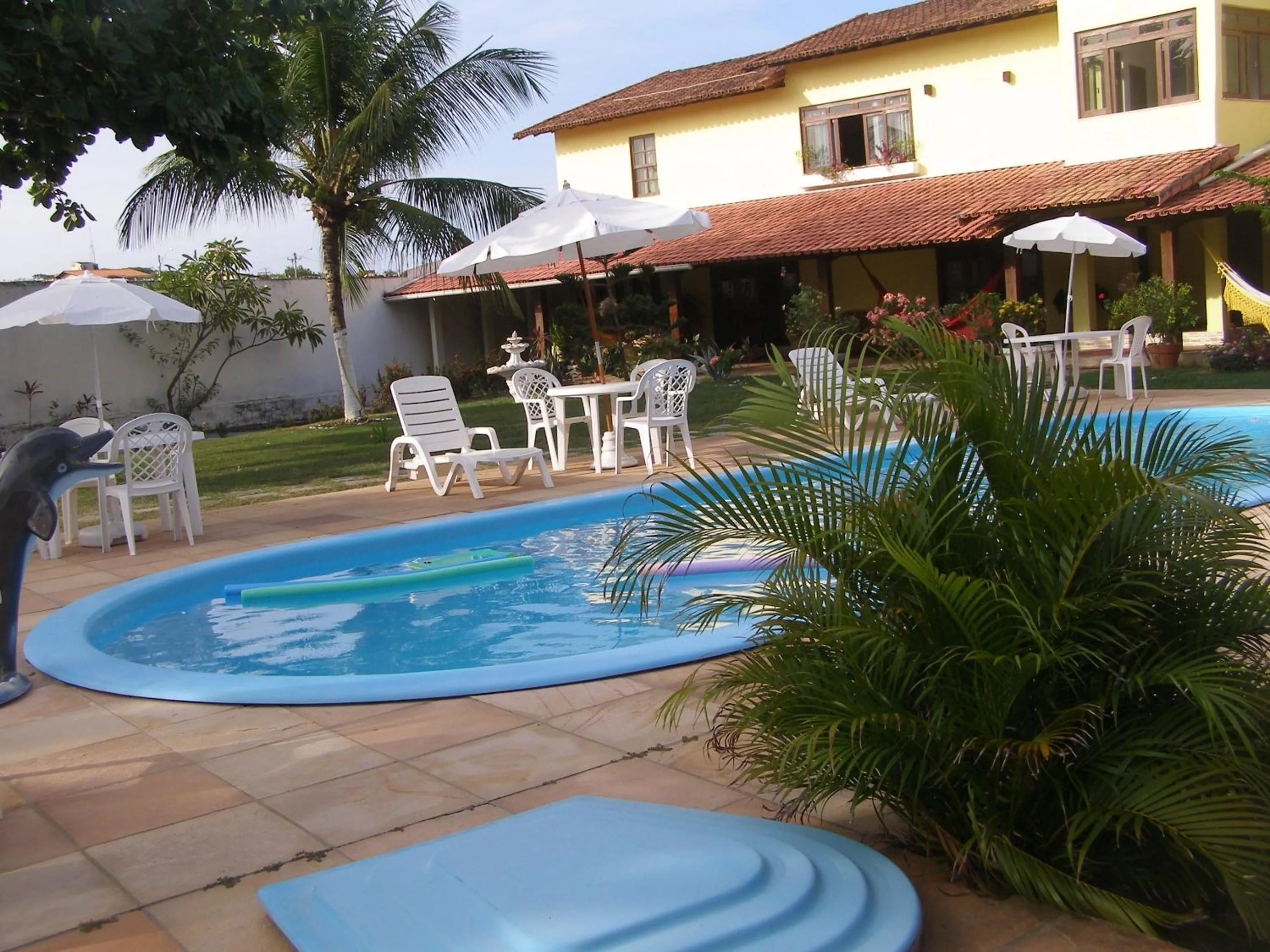Swimming pool in Pousada da Mércia - Itapuã (BA)