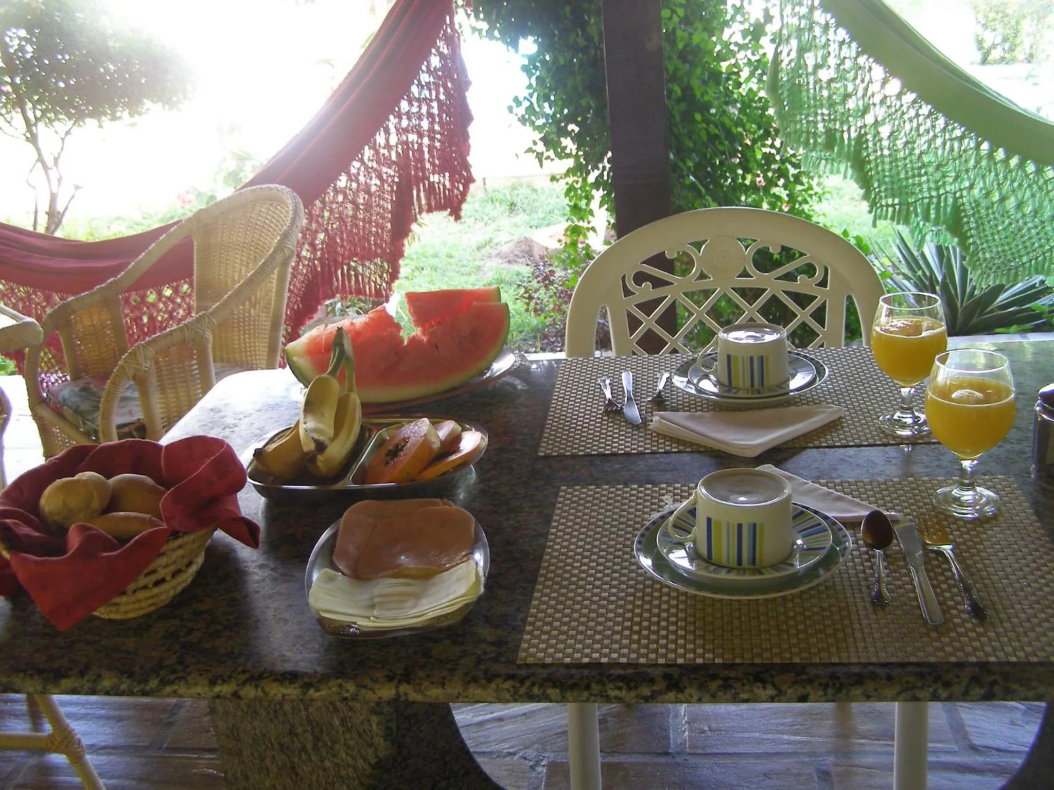 Buffet breakfast in Pousada da Mércia - Itapuã (BA)