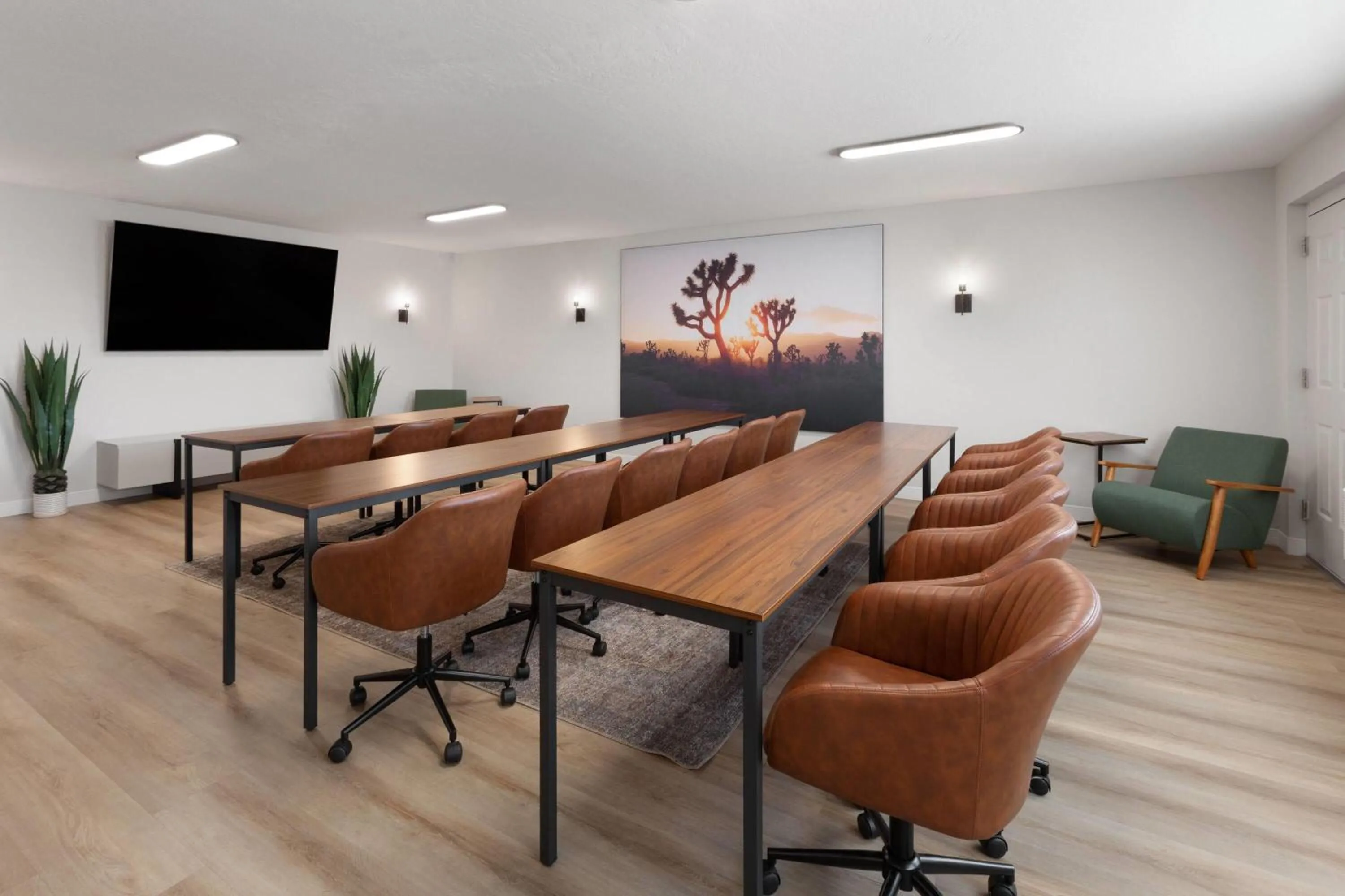 Meeting/conference room in Kokopelli Inn Sedona, Trademark Collection by Wyndham