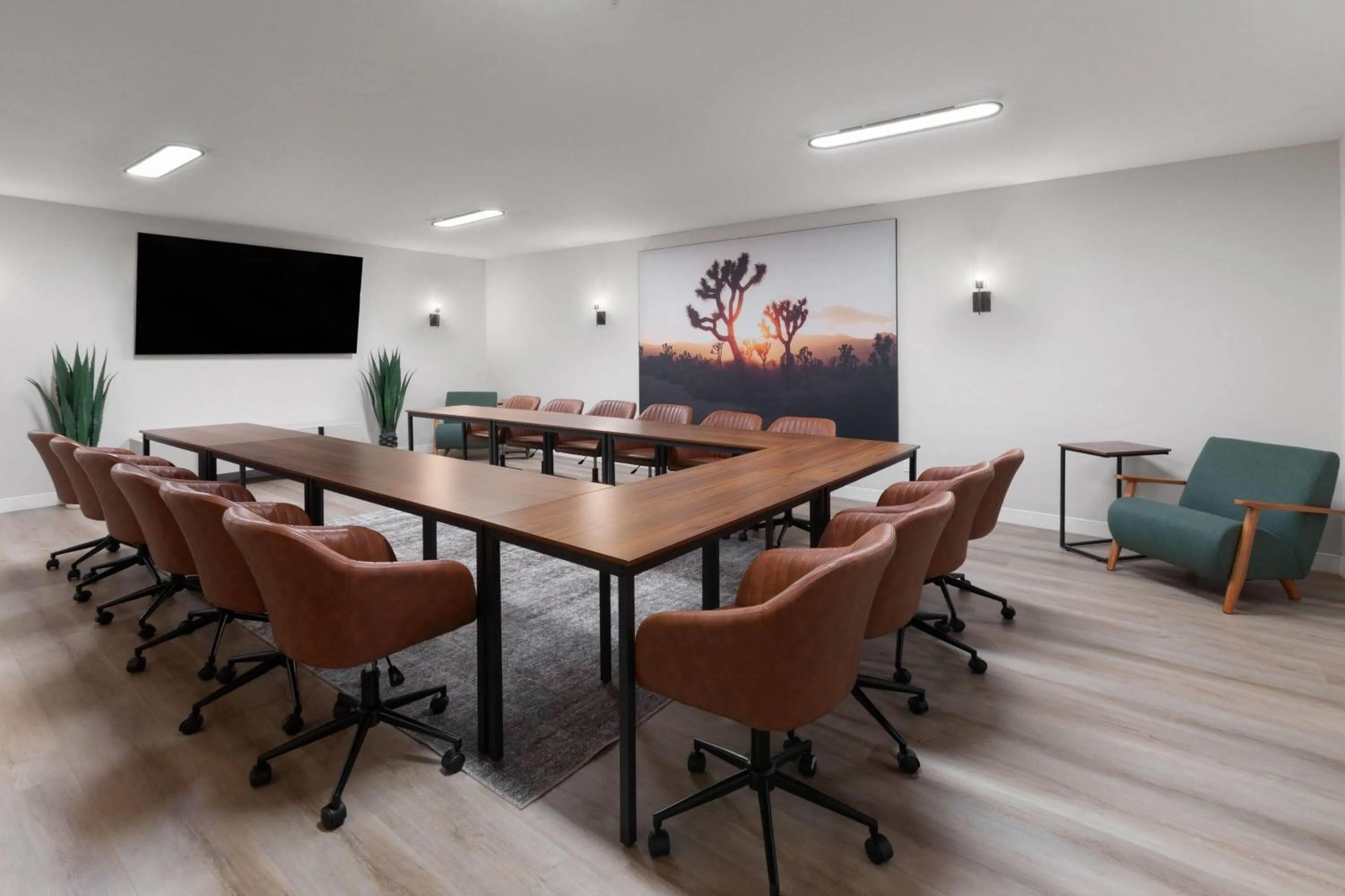 Meeting/conference room in Kokopelli Inn Sedona, Trademark Collection by Wyndham