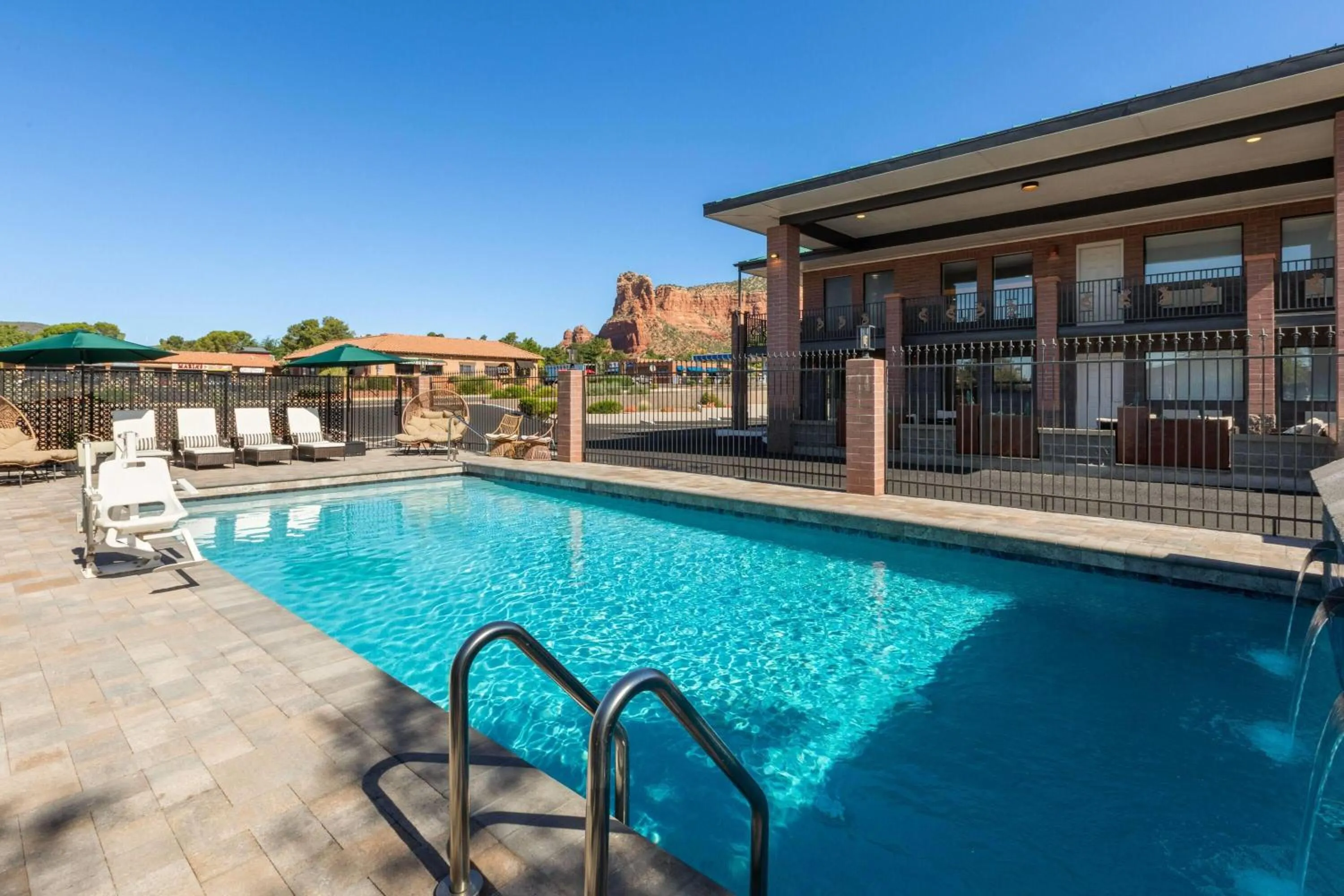 Swimming pool in Kokopelli Inn Sedona, Trademark Collection by Wyndham