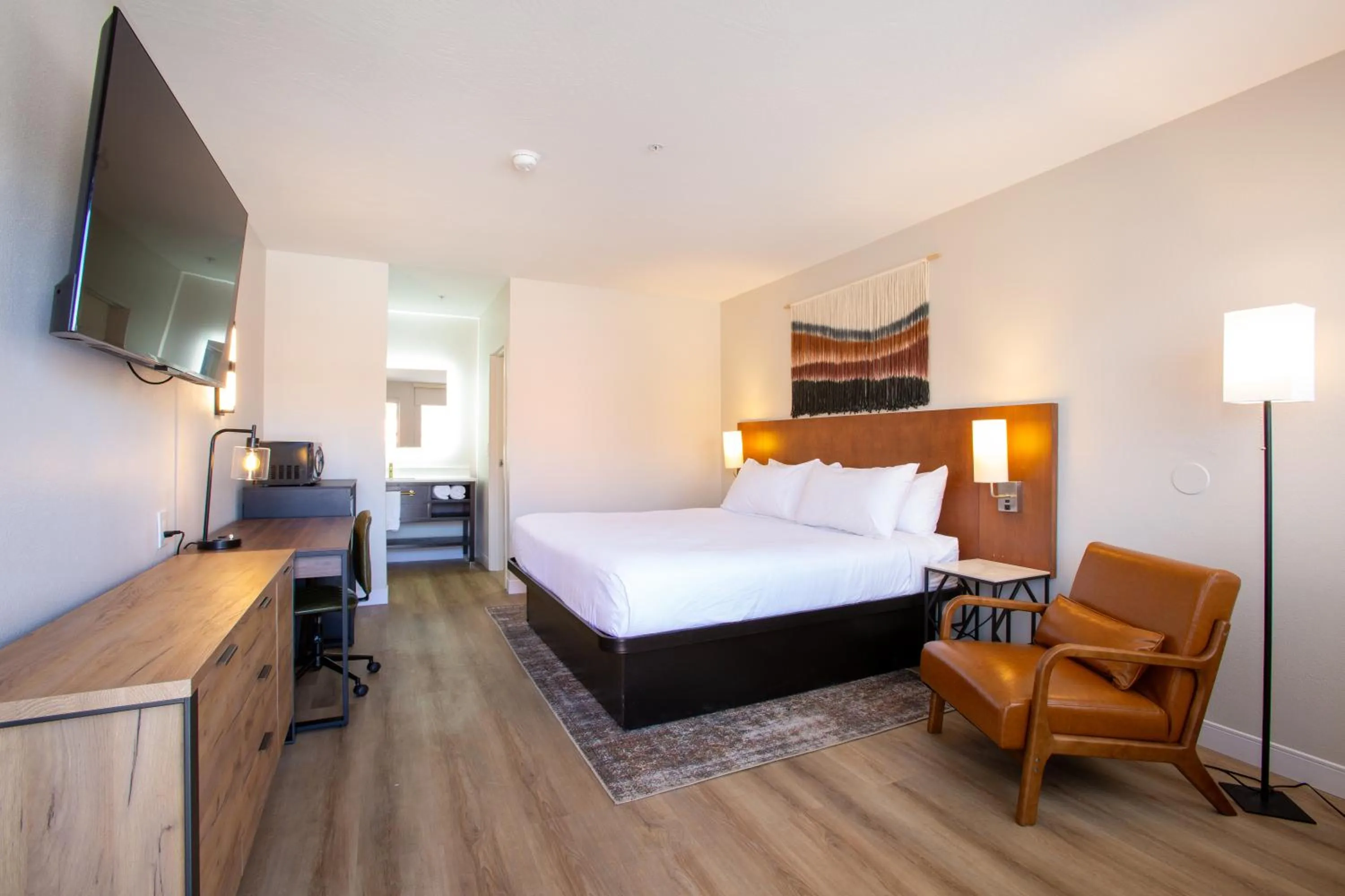 Bed in Kokopelli Inn Sedona, Trademark Collection by Wyndham