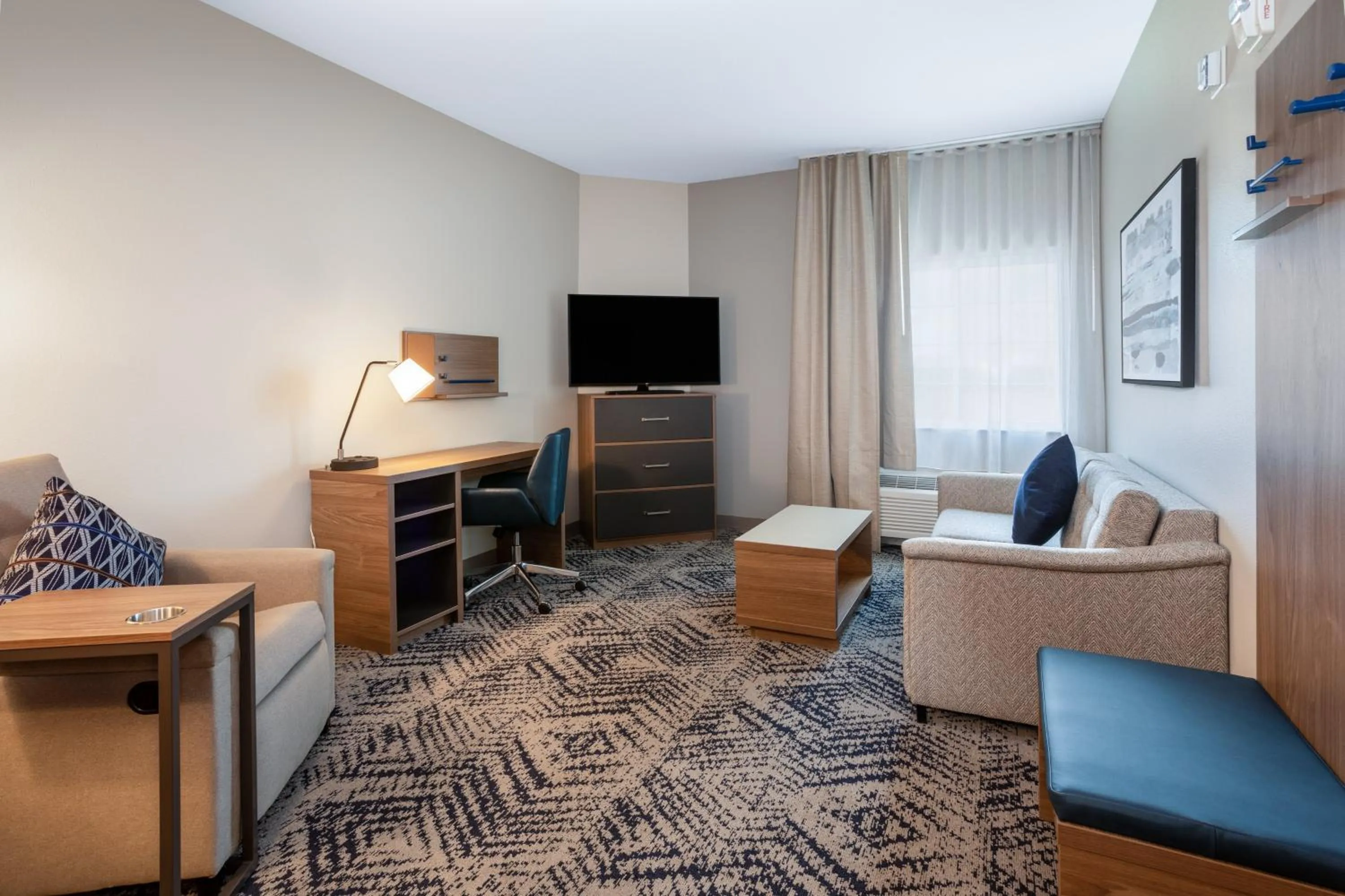 Bedroom, Bed in Candlewood Suites Sioux Falls by IHG