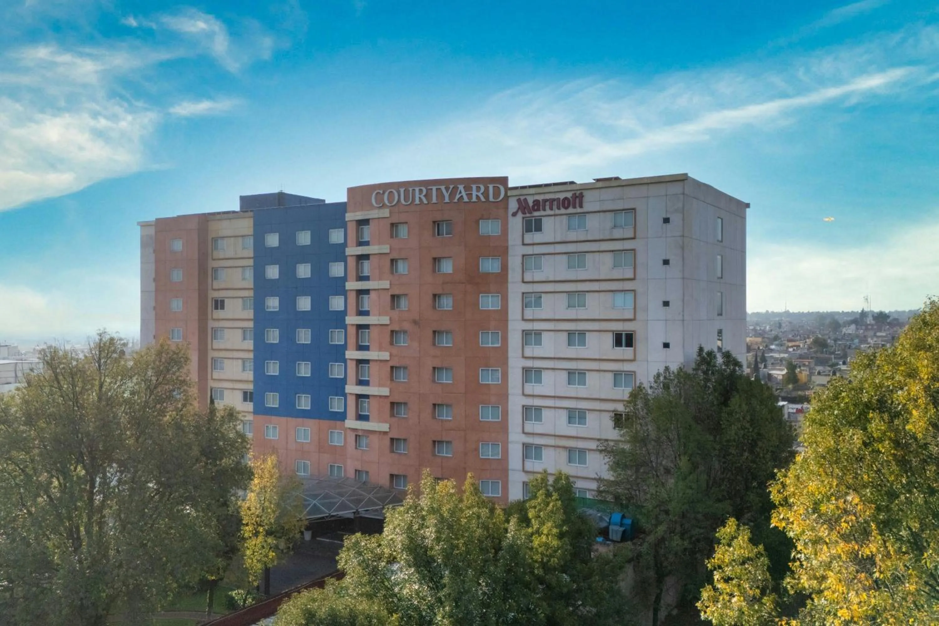 Property building in Courtyard Toluca Tollocan