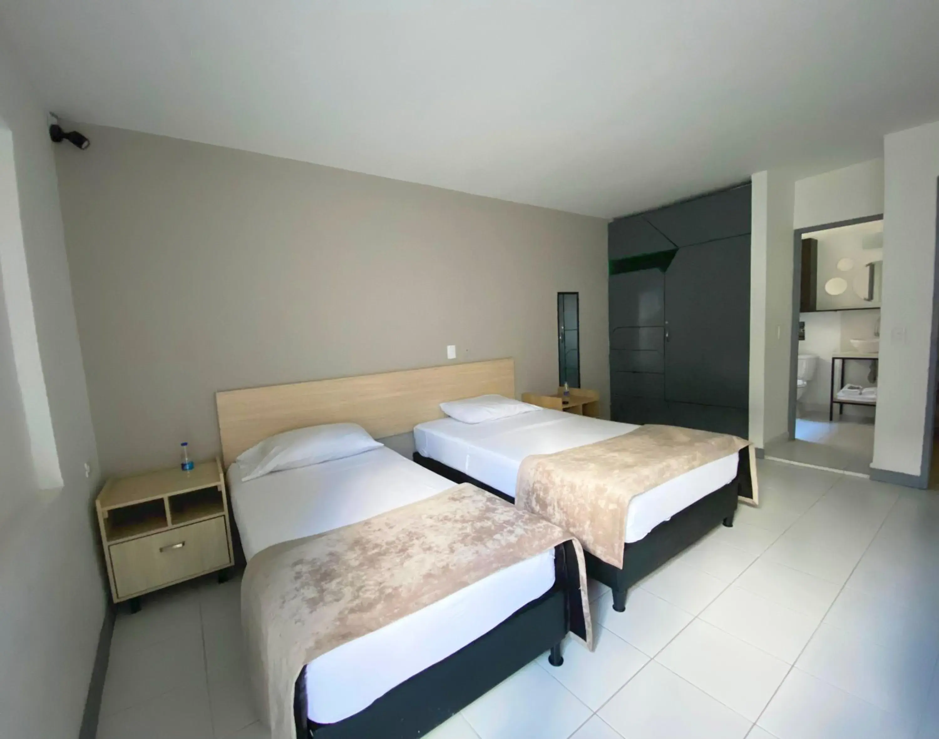 Twin Room - single occupancy in Ayenda 1224 Pixel House Twin Room - single occupancy in Ayenda 1224 Pixel House