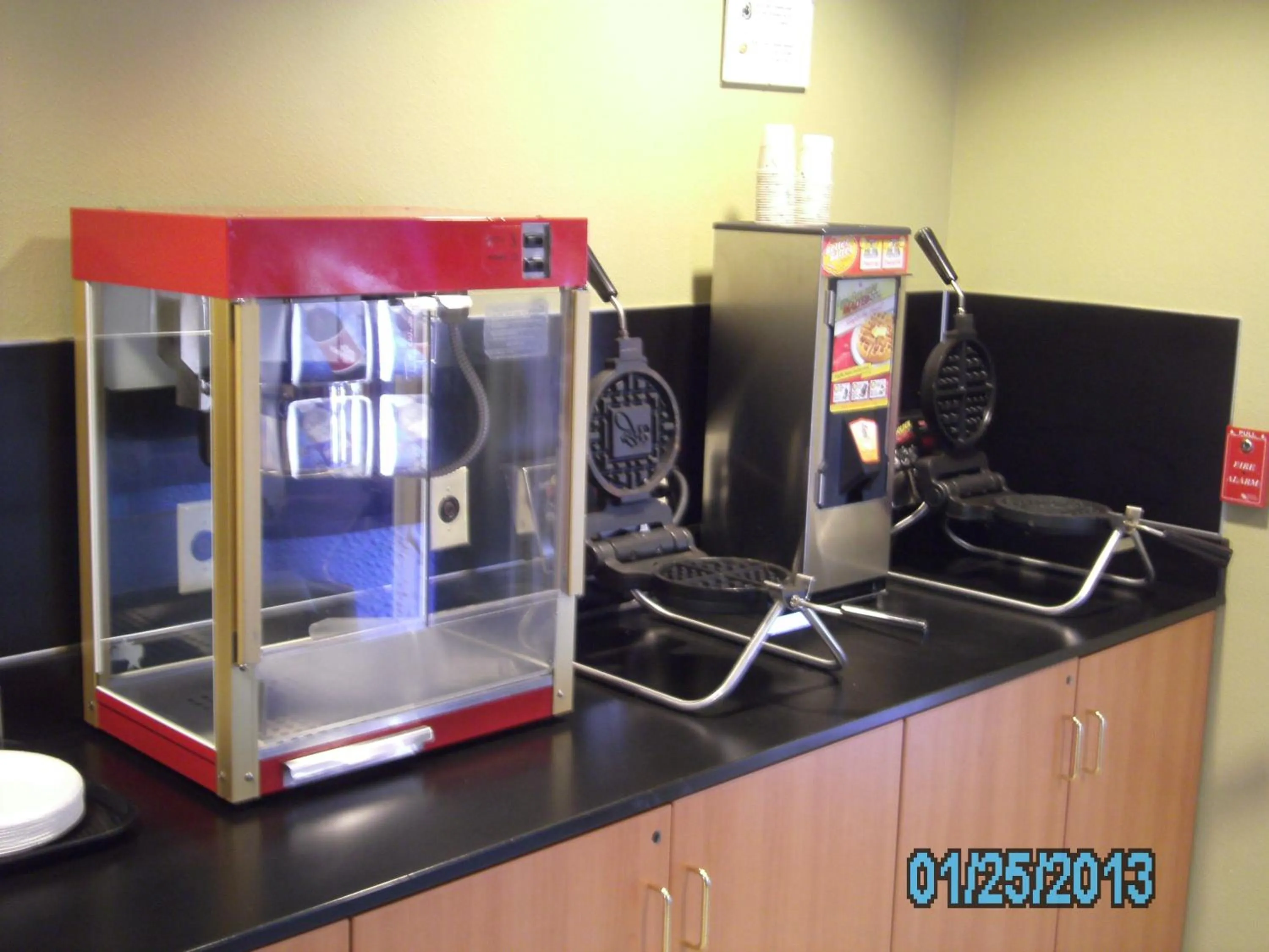 Food in Stay Beyond Inn & Suites