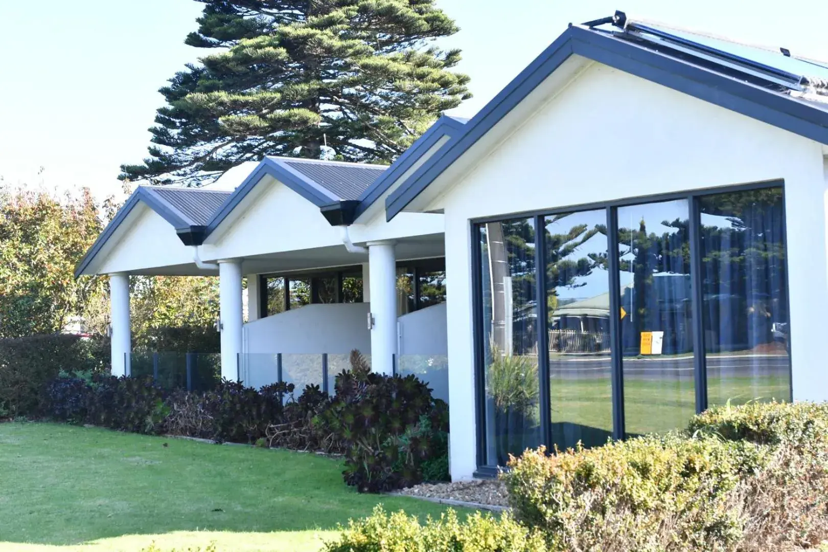 Facade/entrance in A1 Motels and Apartments Port Fairy Facade/entrance in A1 Motels and Apartments Port Fairy