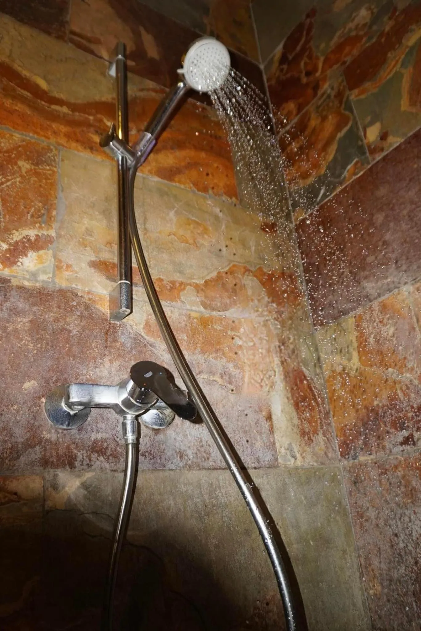 Shower in Houttuyn Wellness River Resort