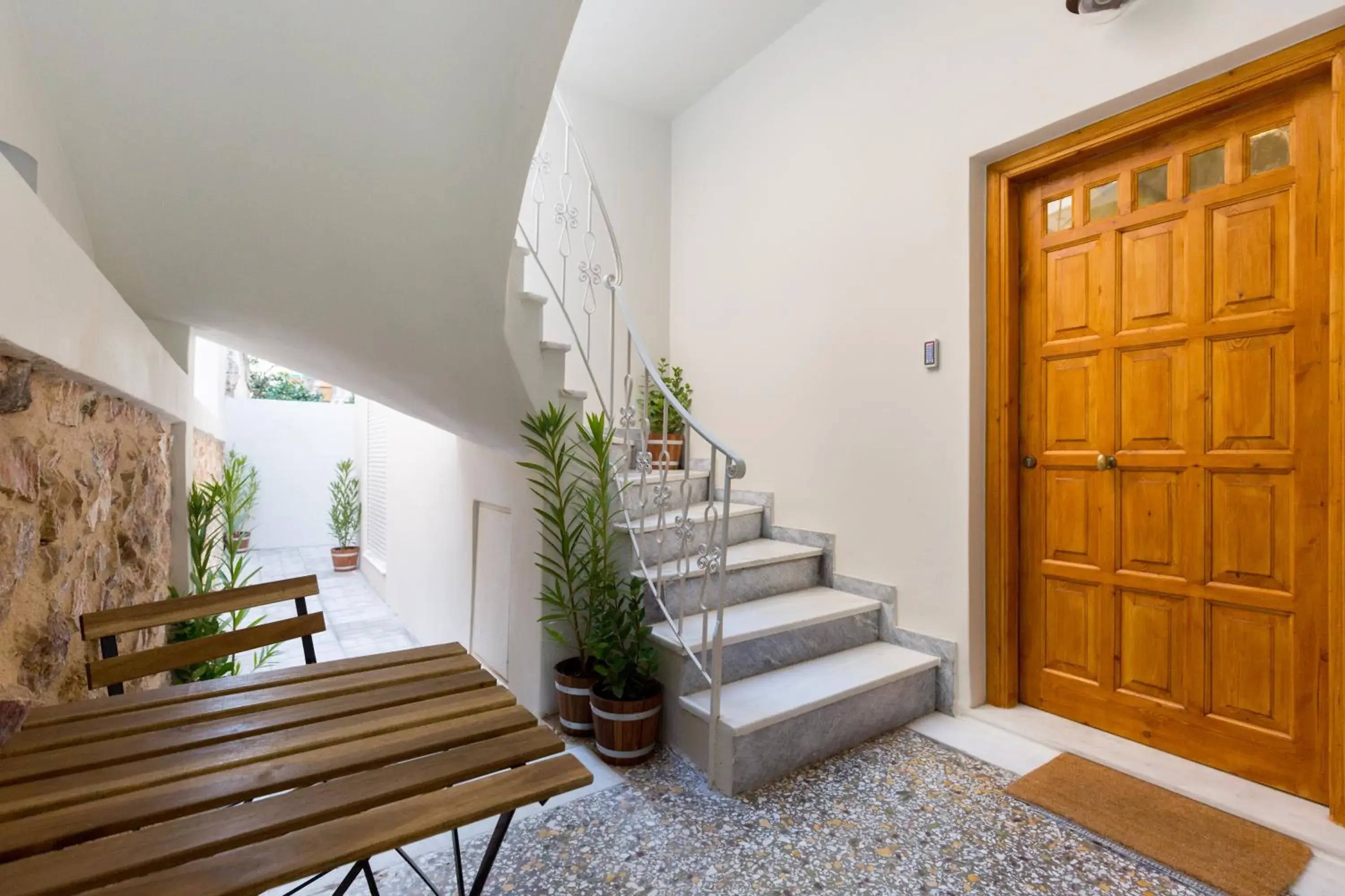 Property building in Dinostratus House Property building in Dinostratus House