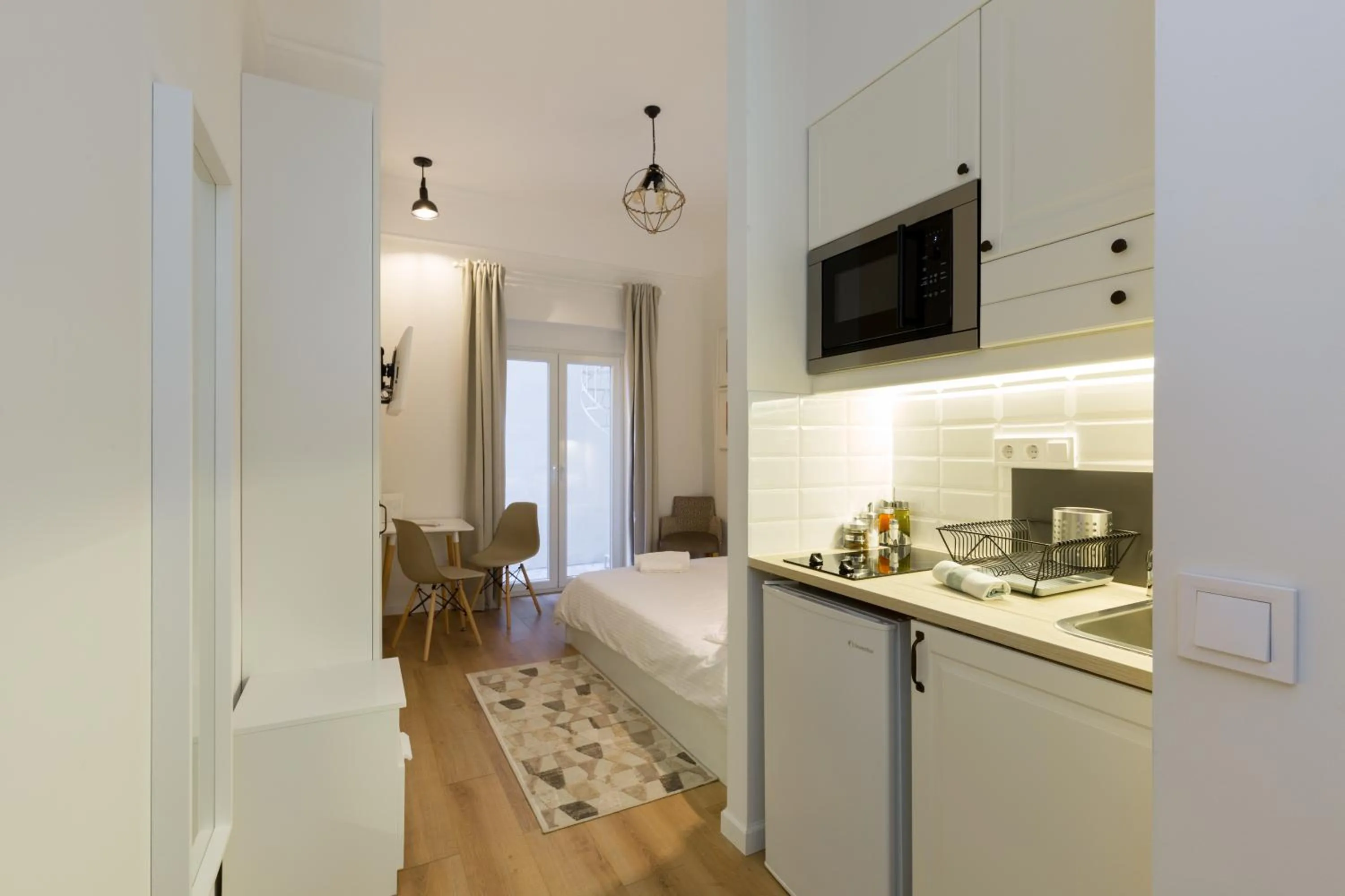 Photo of the whole room in Dinostratus House