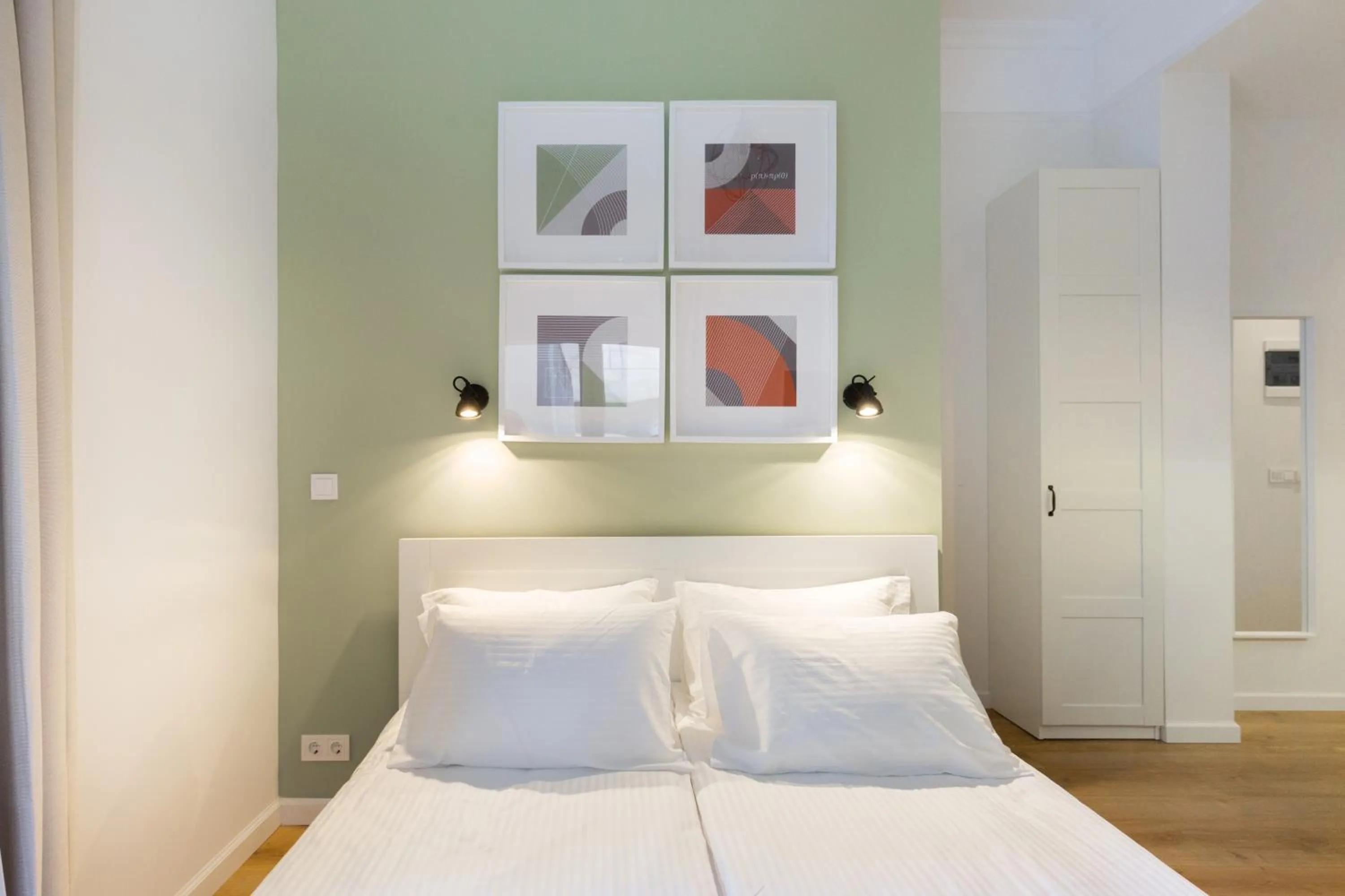 Bed in Dinostratus House