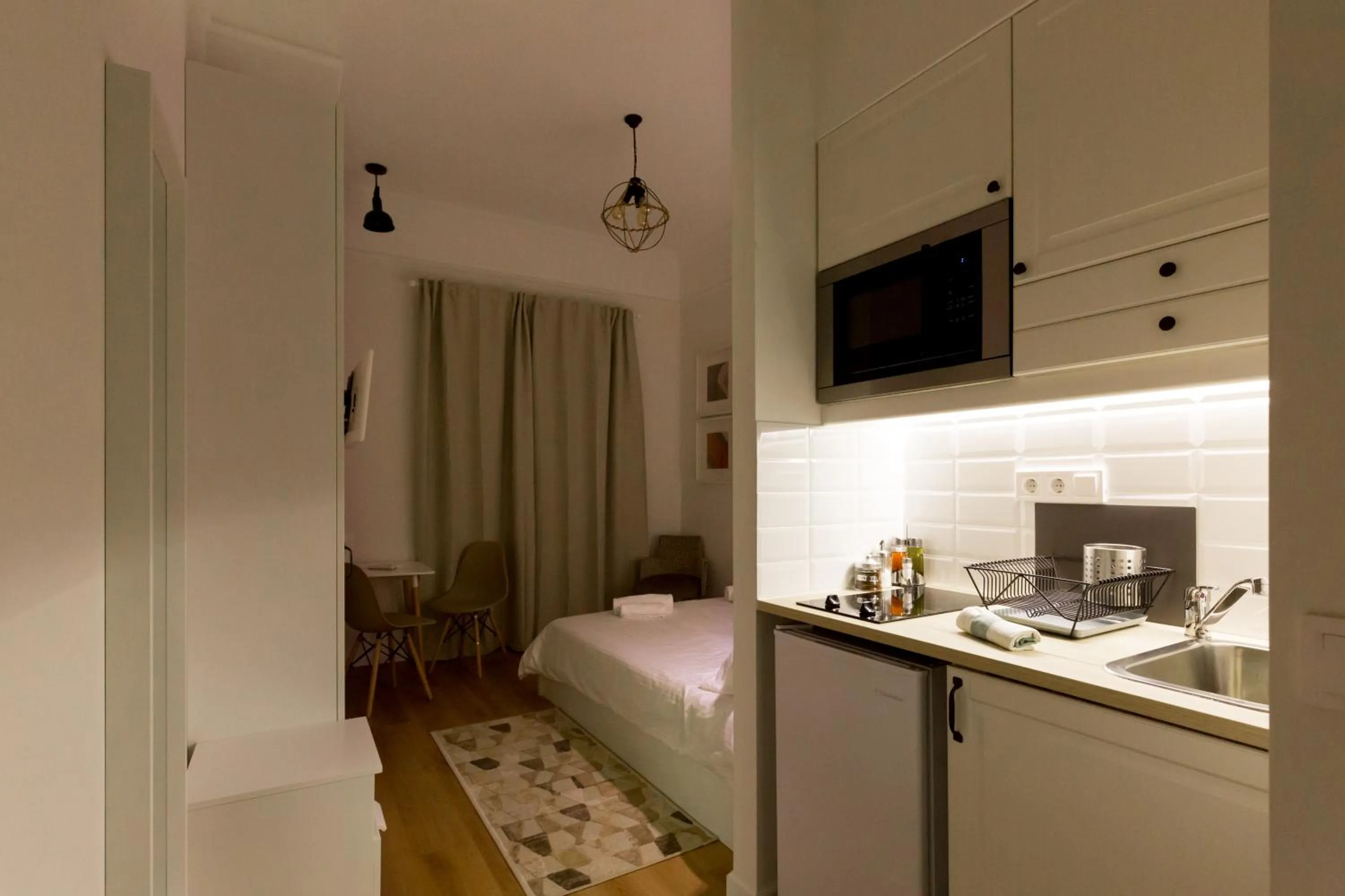 Kitchen or kitchenette, Bed in Dinostratus House