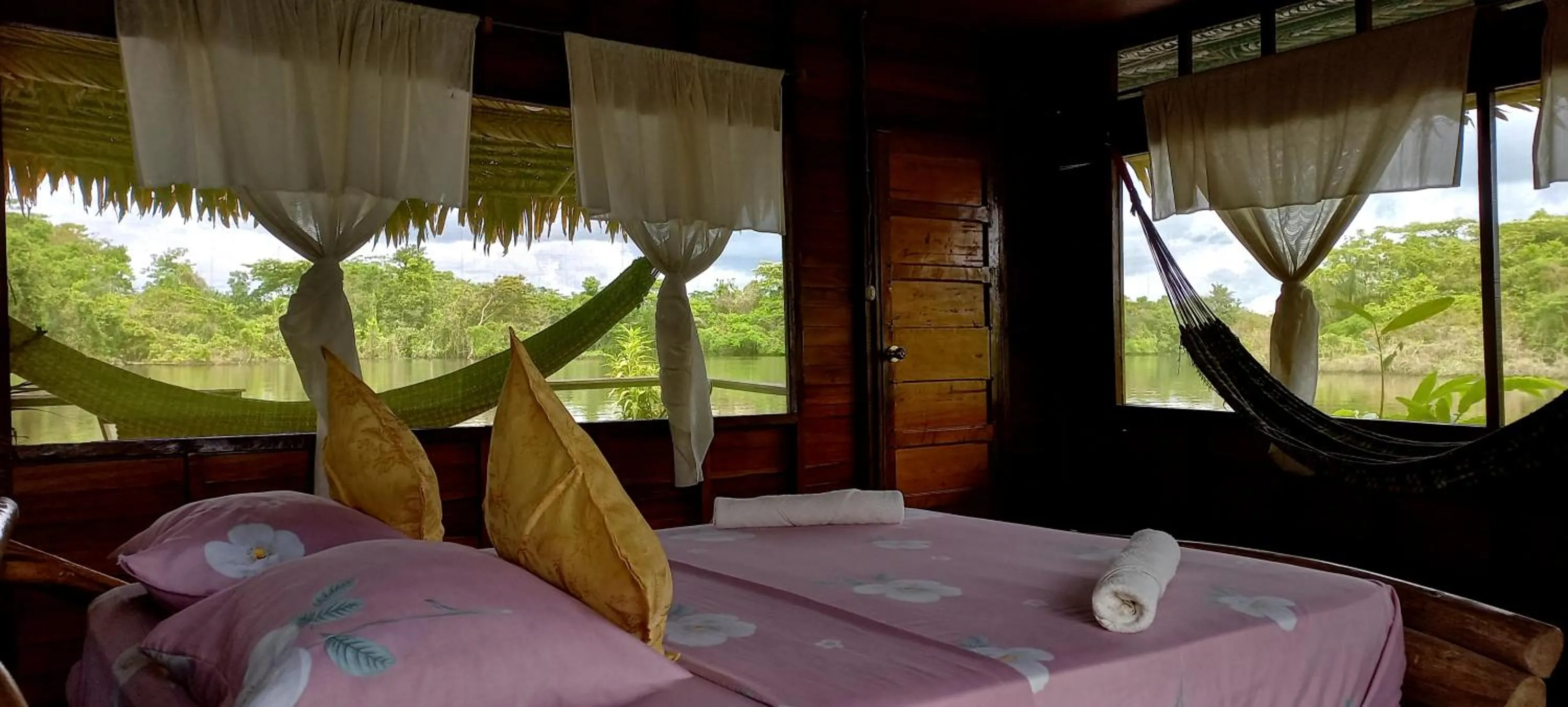 Bed in Amazon Oasis Floating Lodge