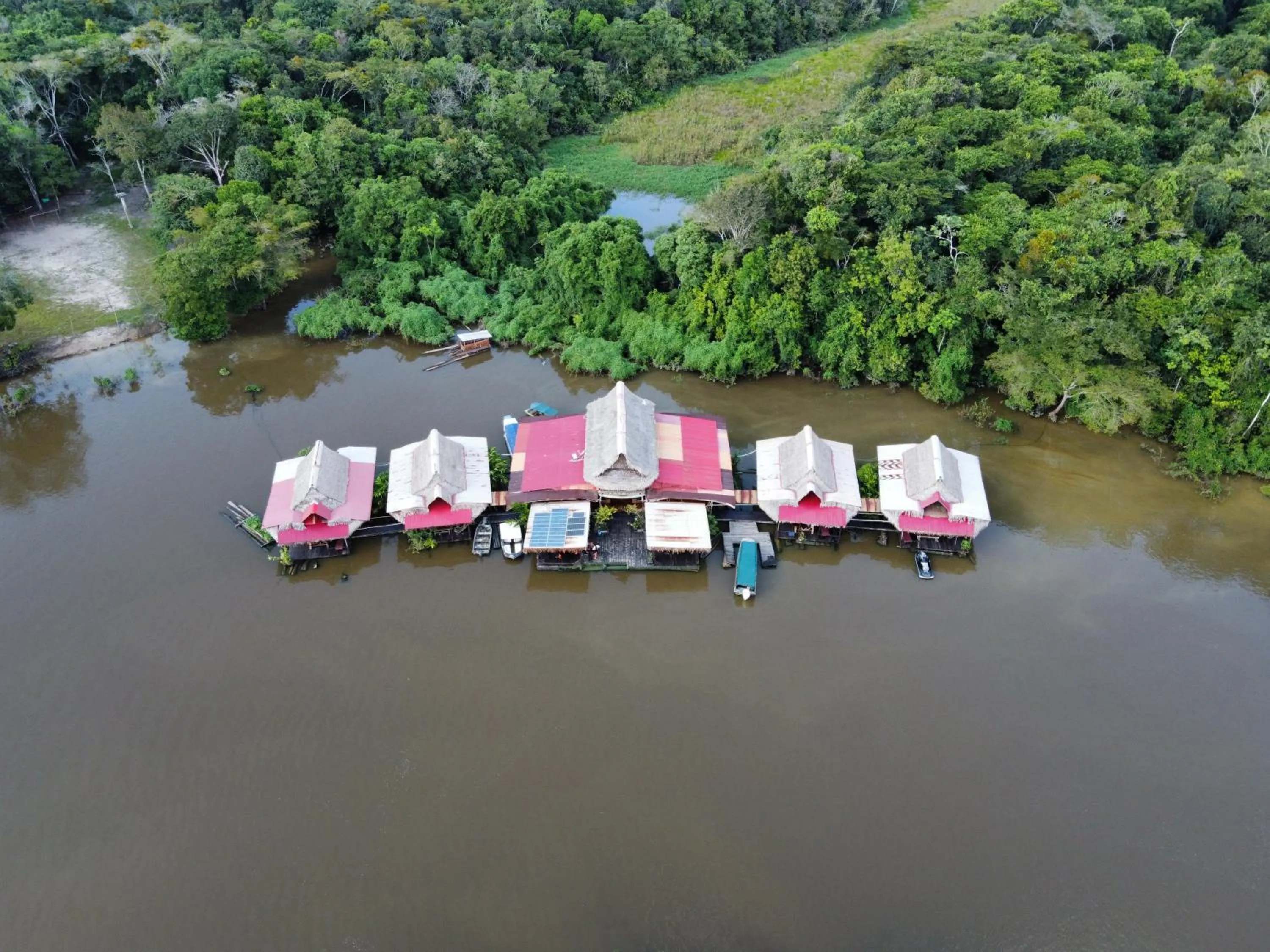 Amazon Oasis Floating Lodge
