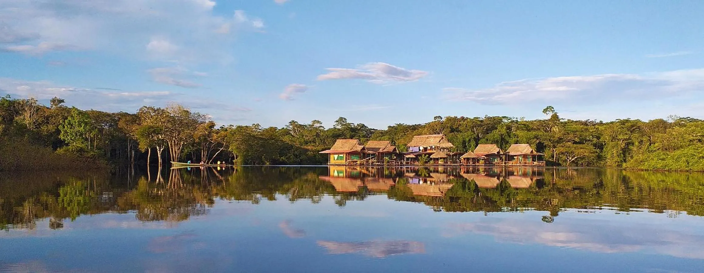 Property building in Amazon Oasis Floating Lodge