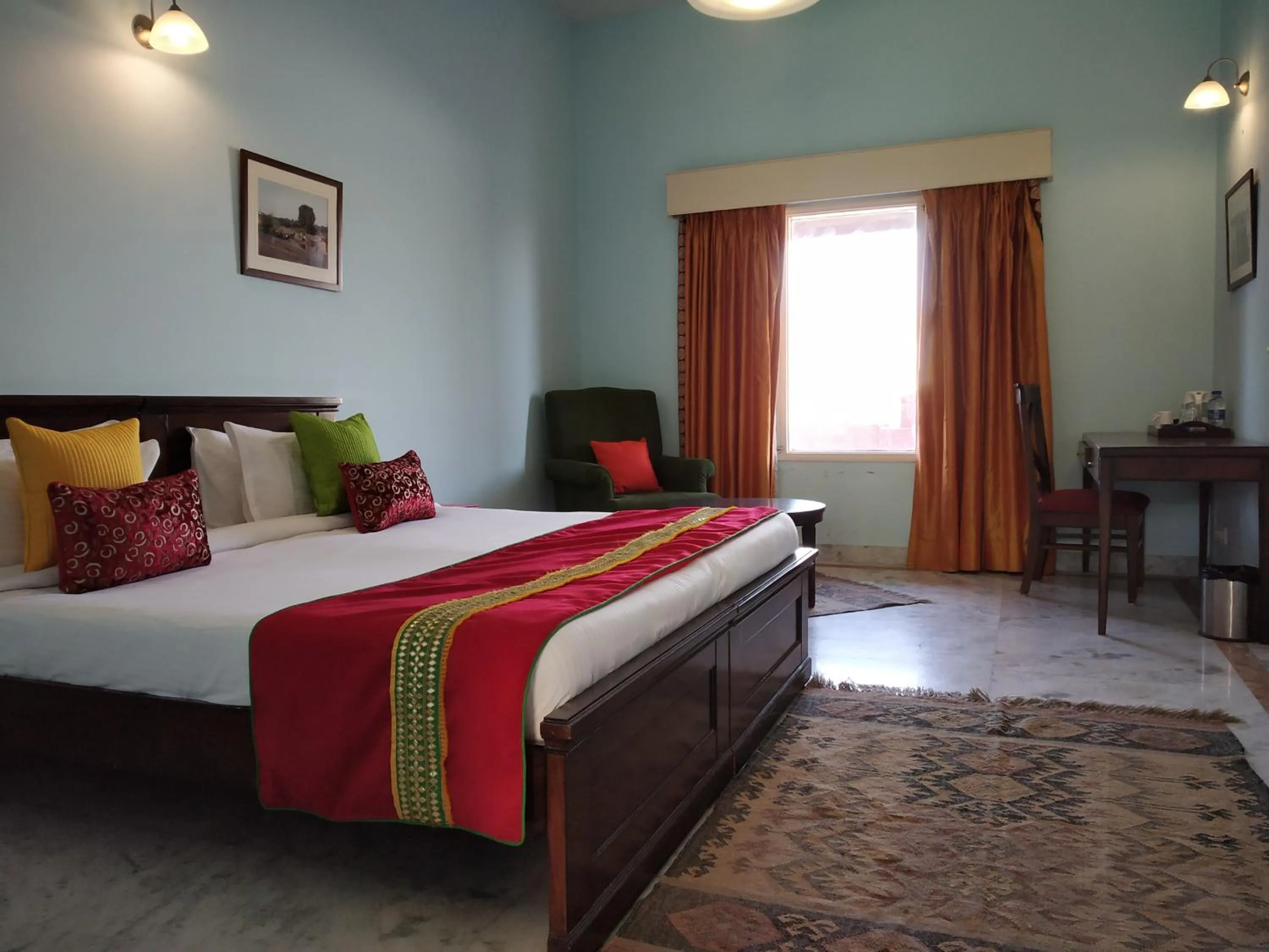 Bed in Bijolai Palace - A Inde Hotel , Jodhpur