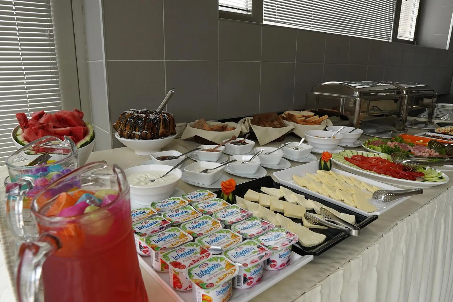 Breakfast in Hotel Flower