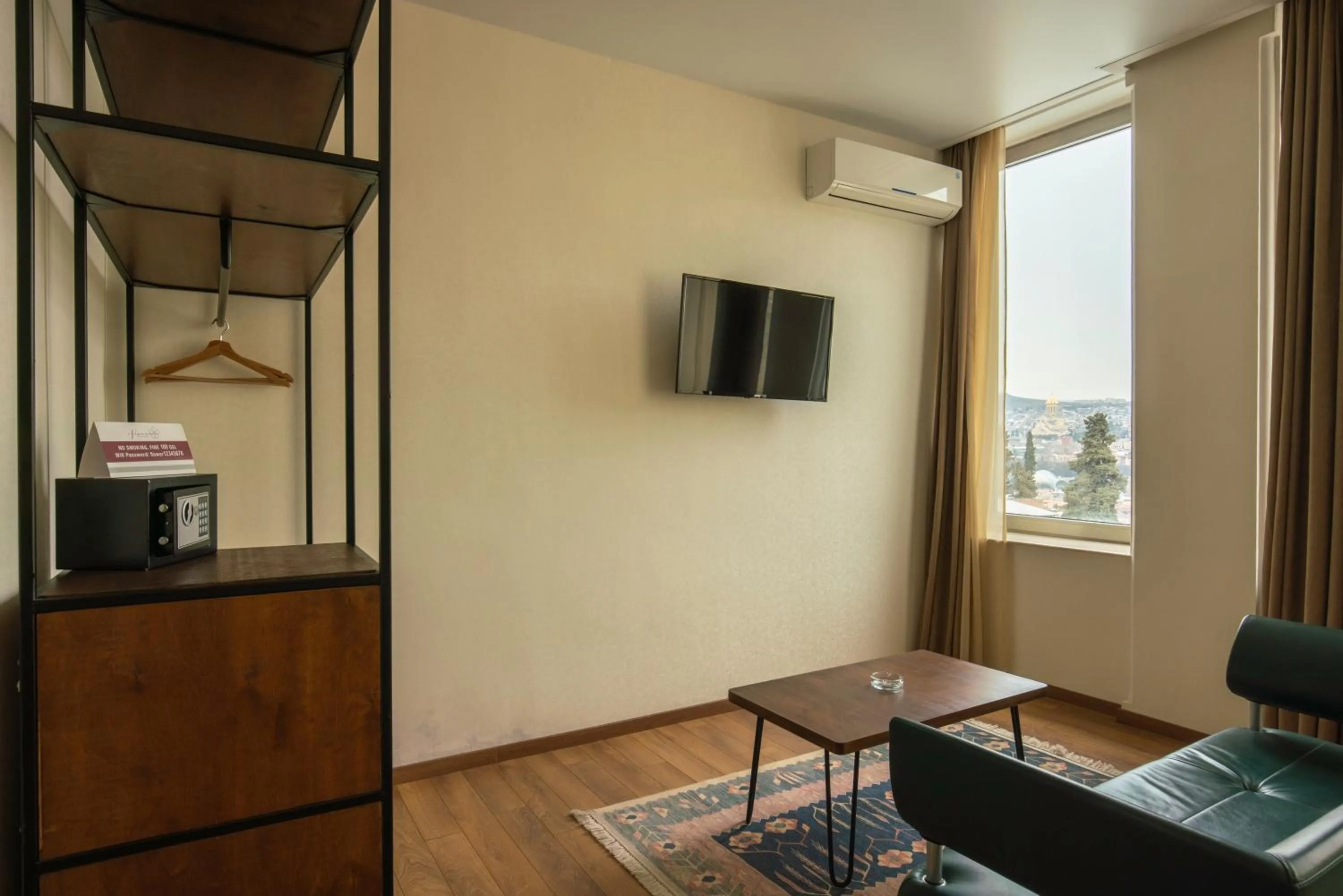 Seating area in Hotel Flower