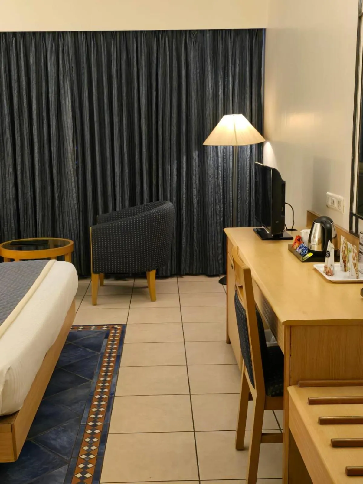 Bed in Harrisons Hotel