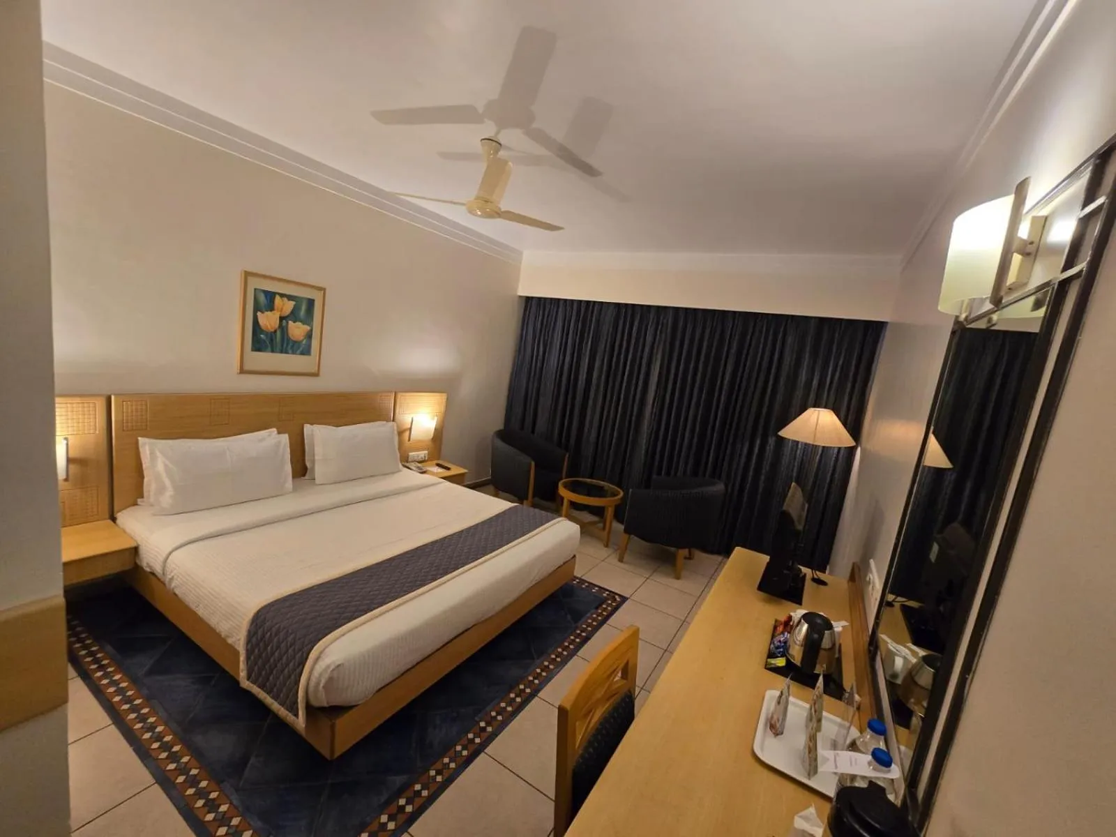 Bedroom, Bed in Harrisons Hotel