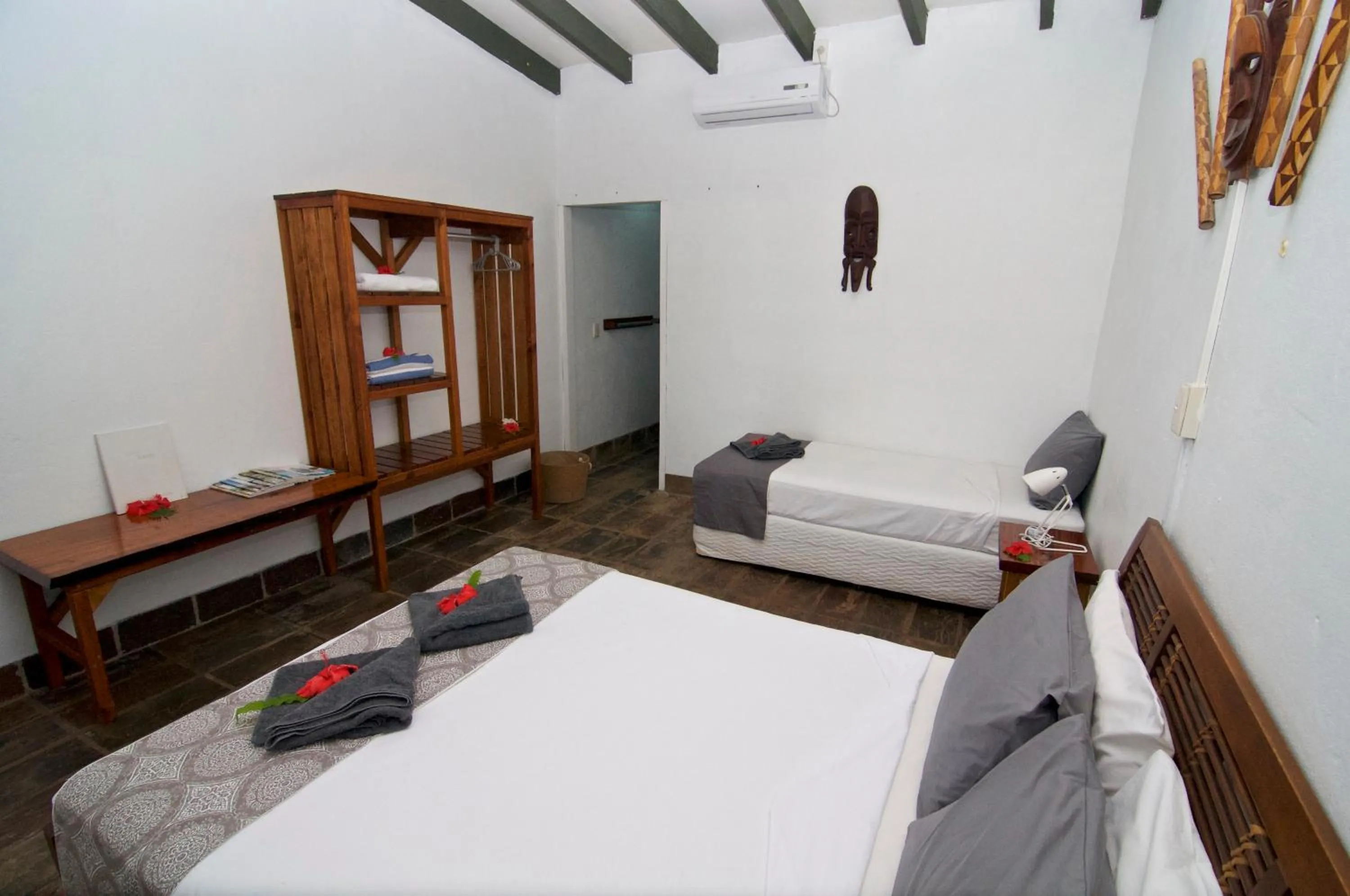 Bed in Deco Stop Lodge