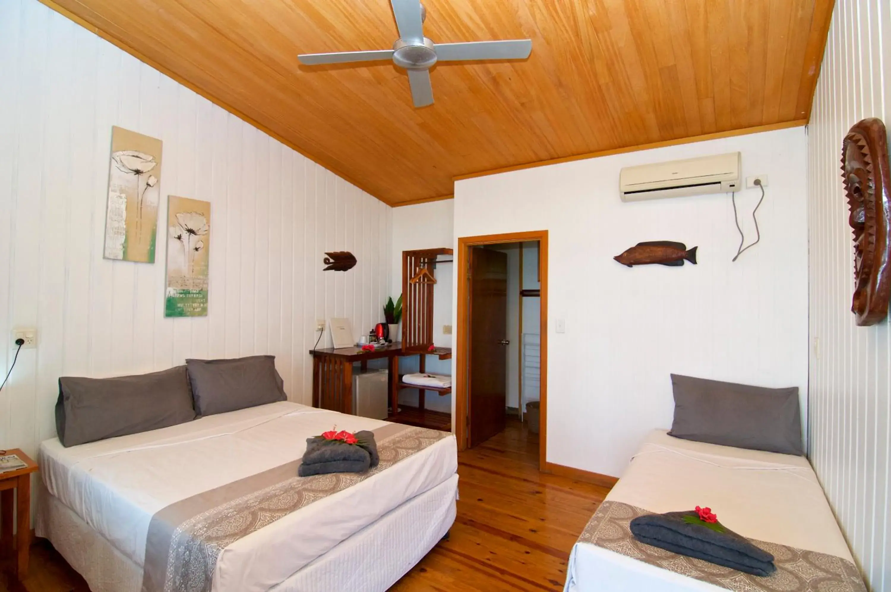 Superior Double or Twin Room with Ocean View in Deco Stop Lodge Superior Double or Twin Room with Ocean View in Deco Stop Lodge