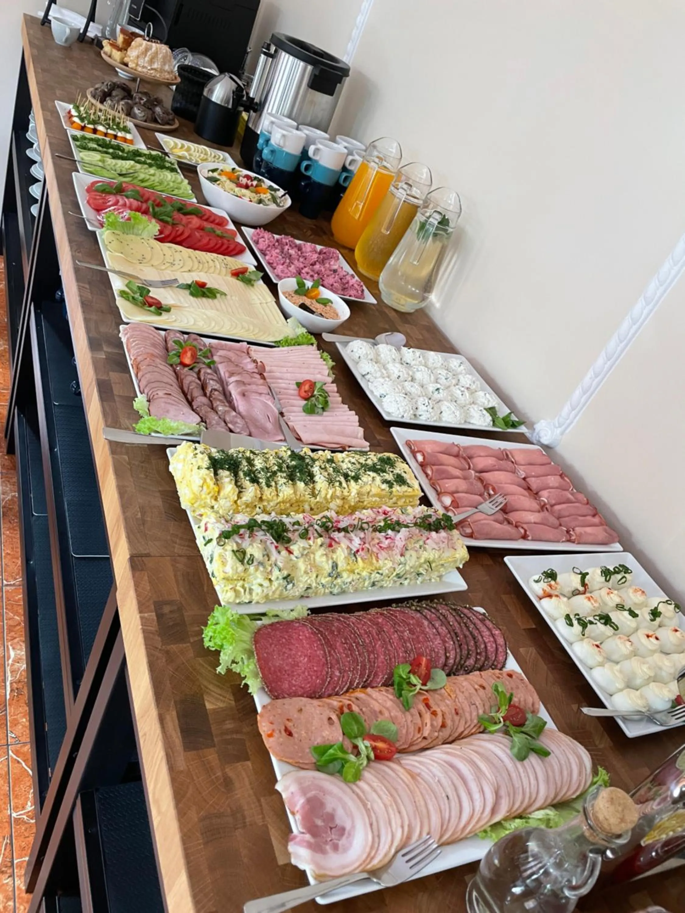 Food and drinks in Willa Marlin