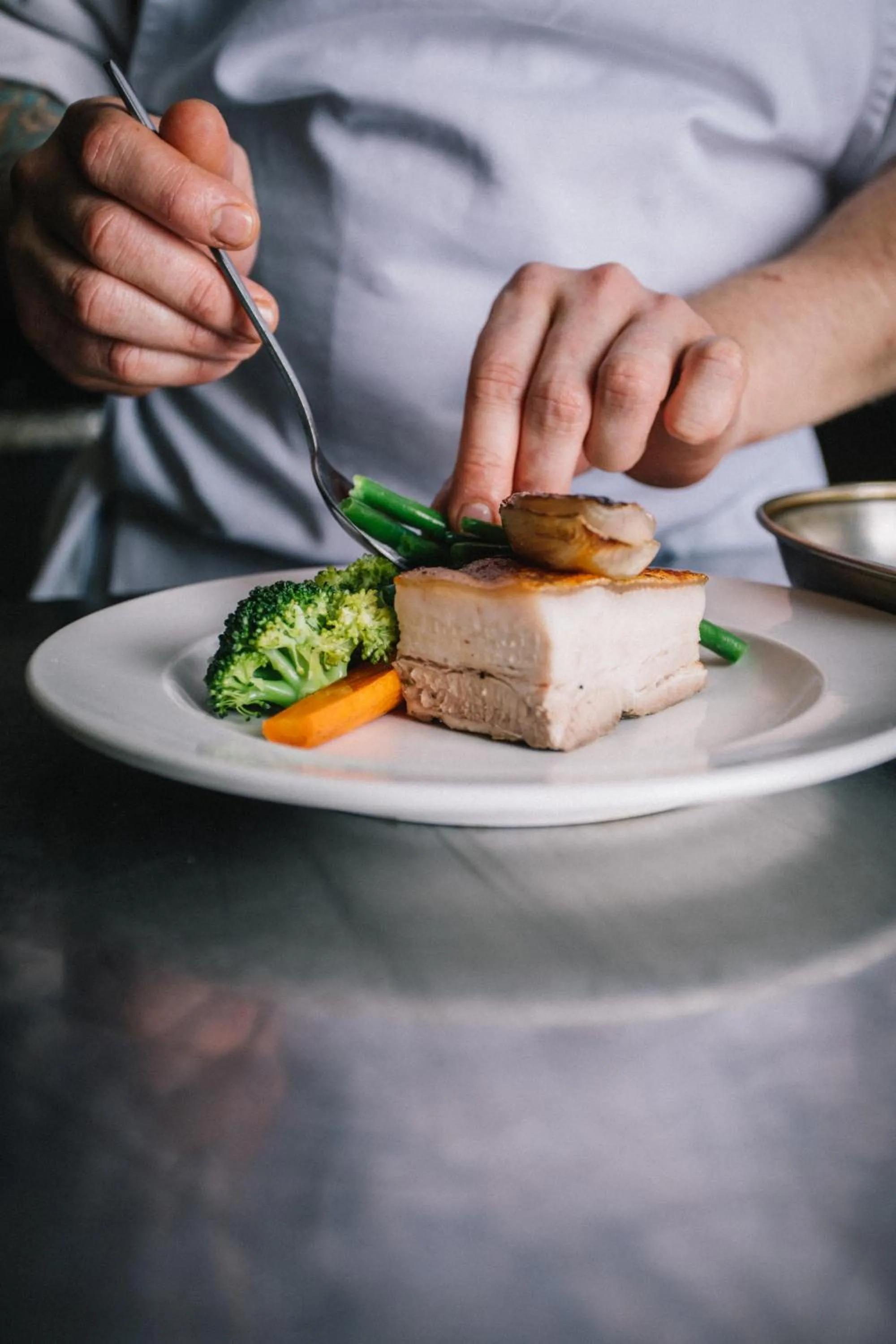 Restaurant/places to eat in The Kilbirnie Hotel