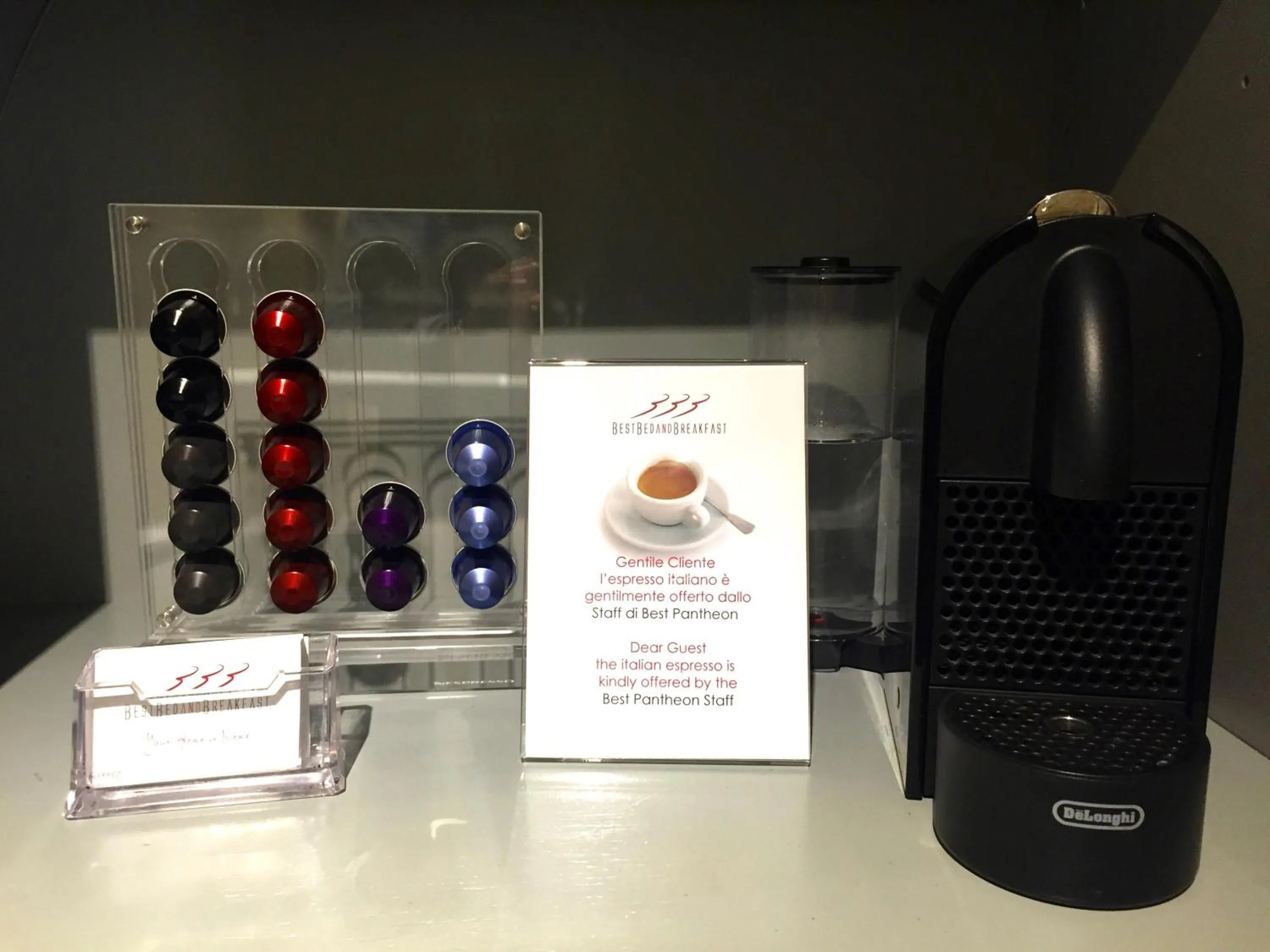 Coffee/tea facilities in B&B Best Pantheon