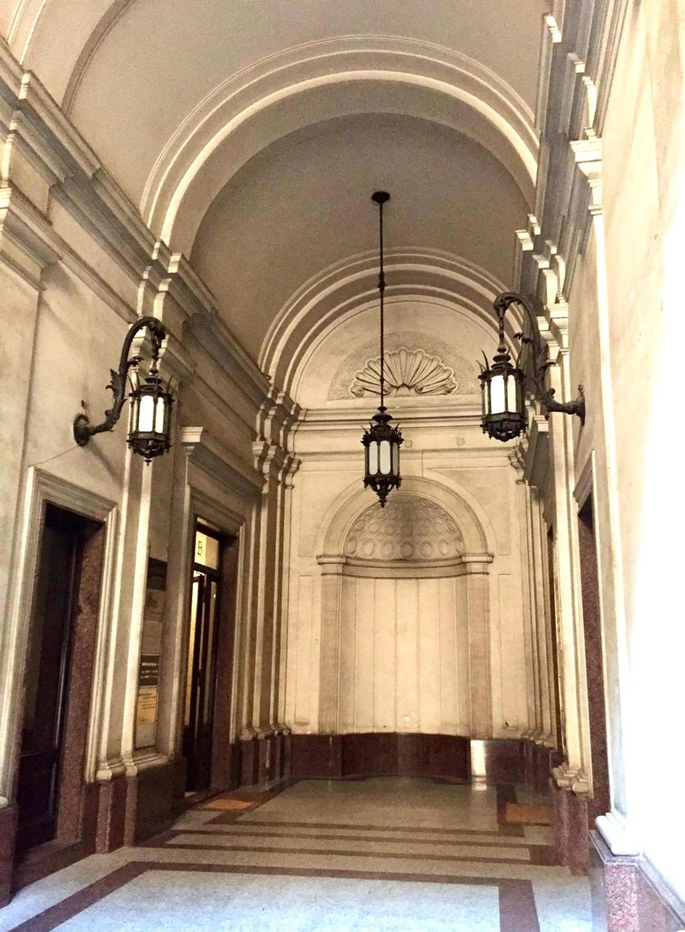 Facade/entrance in B&B Best Pantheon