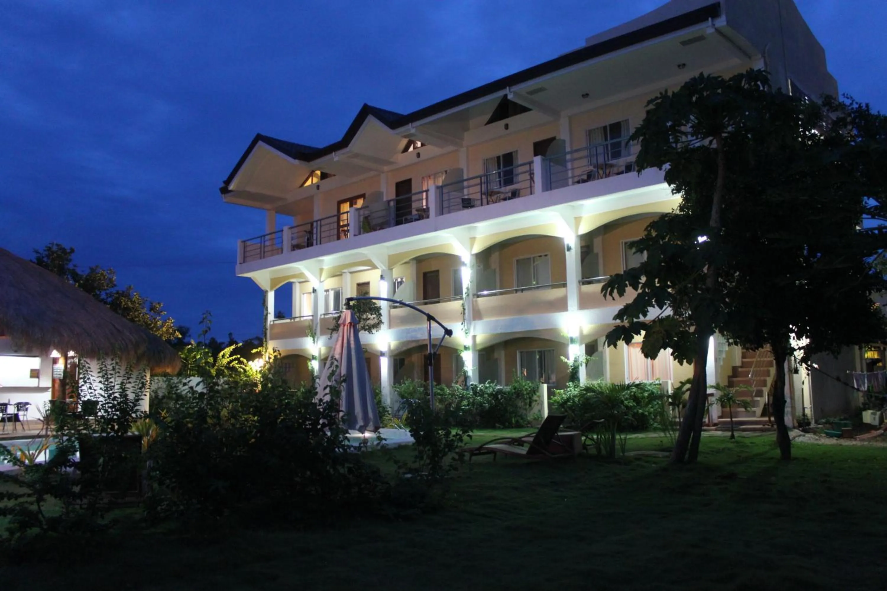 Facade/entrance in Vanilla Sky Dive Resort