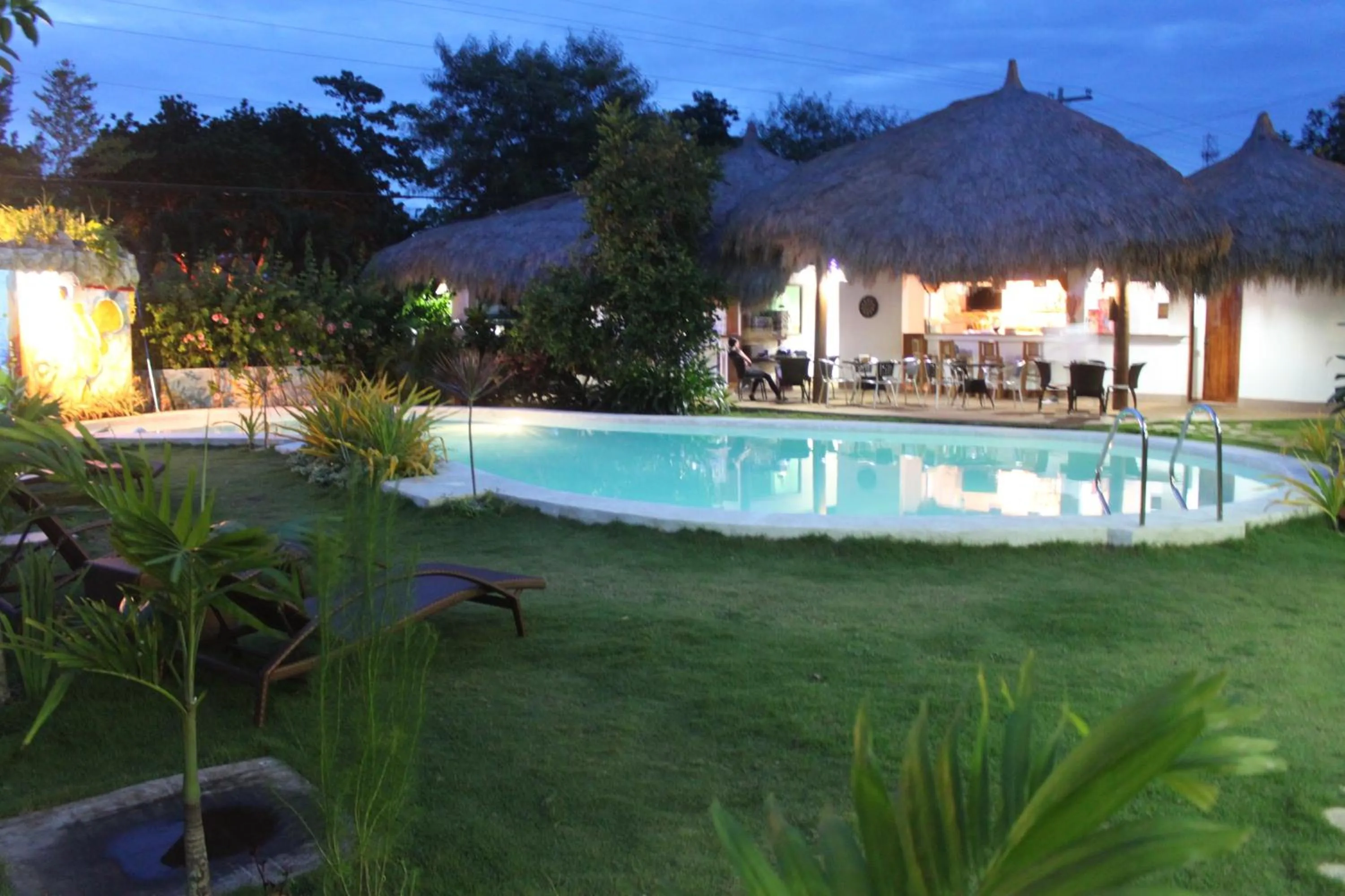 Restaurant/places to eat in Vanilla Sky Dive Resort