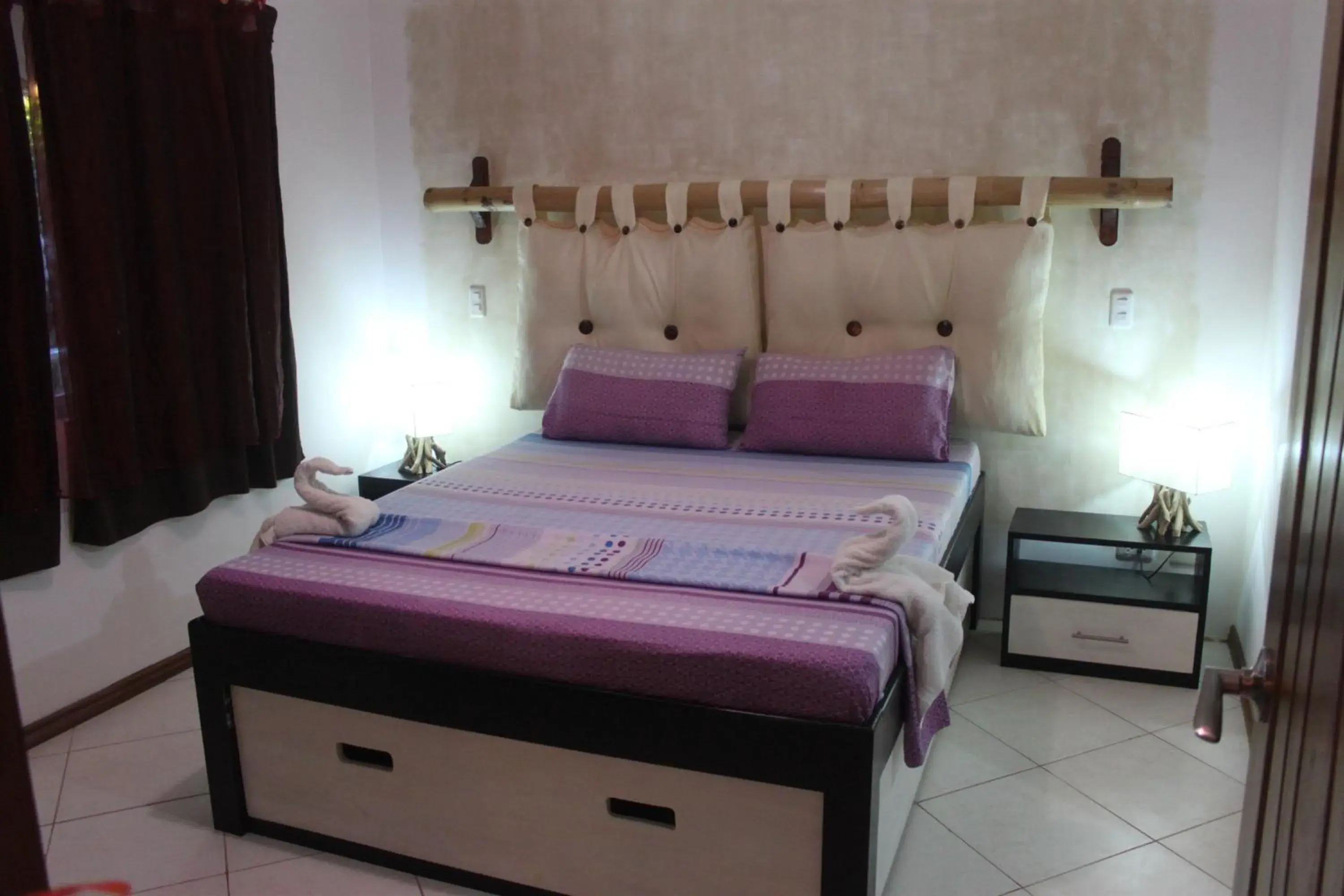 Bedroom, Bed in Vanilla Sky Dive Resort Bedroom, Bed in Vanilla Sky Dive Resort