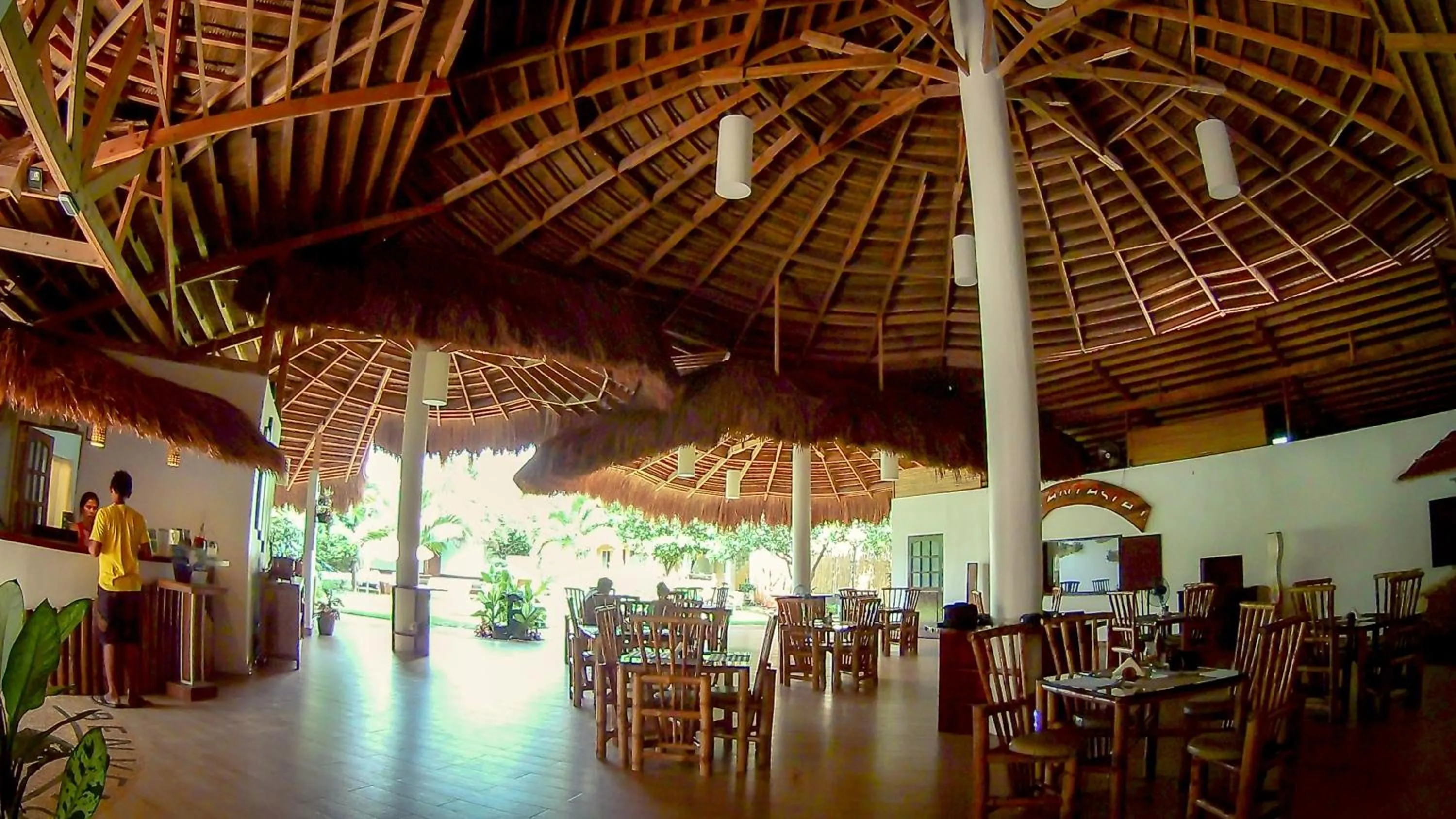 Restaurant/places to eat in Vanilla Sky Dive Resort