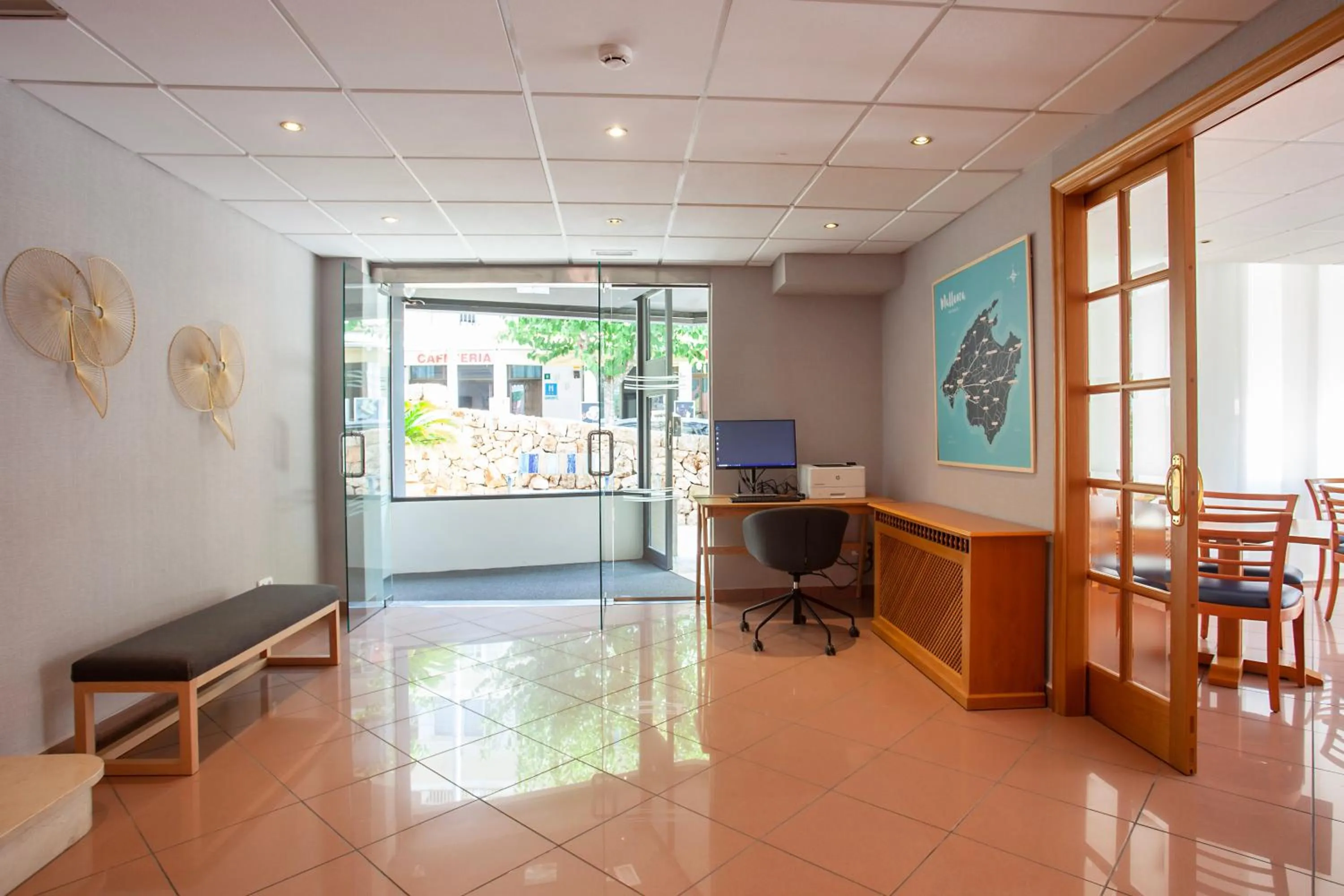 Lobby or reception in Hostal Residencia Sutimar