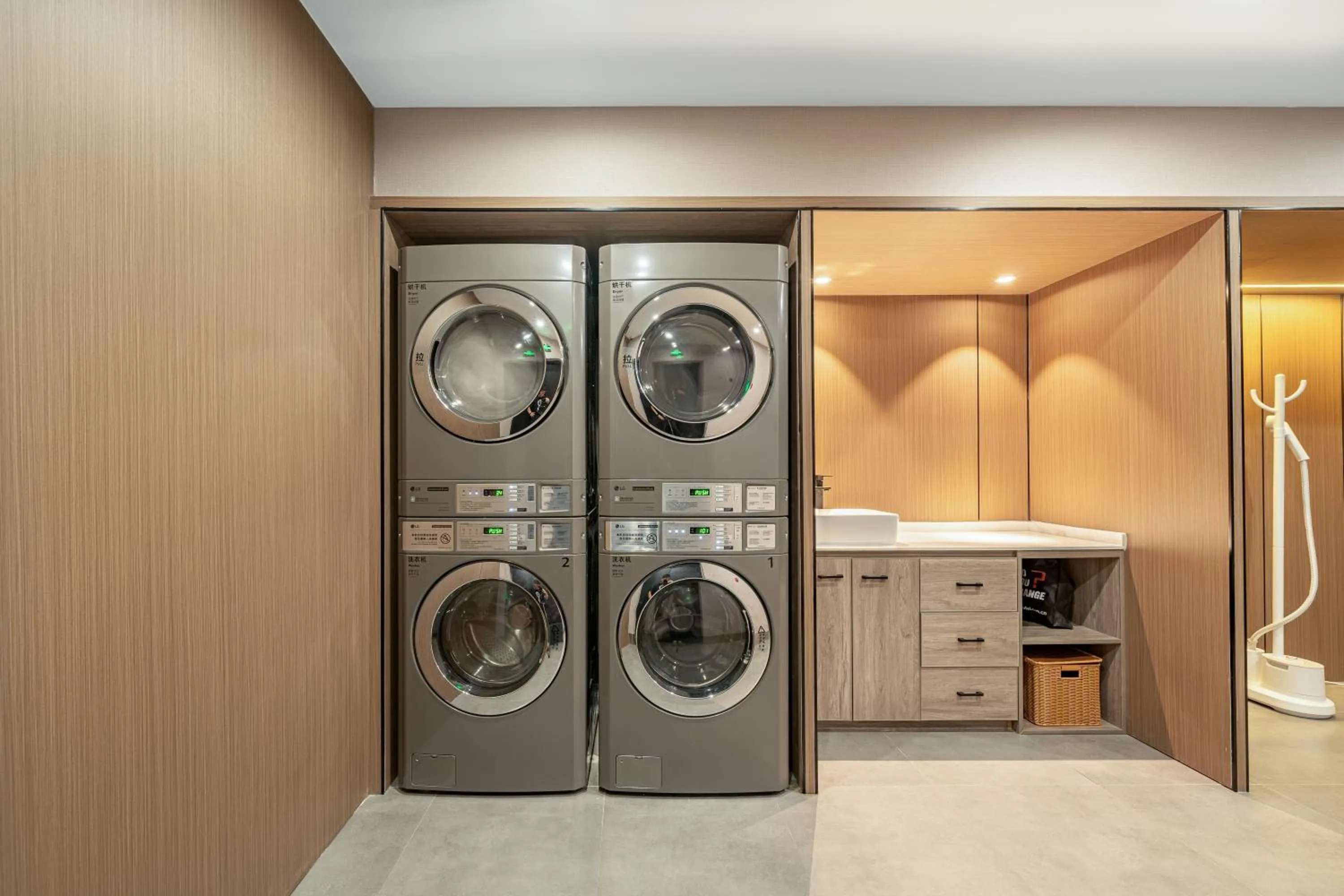 washing machine in Orange Hotel Shanghai Hongqiao Airport Dingbian Road Subway Station Branch - Free Hongqiao Airport & Hongqiao Train station Shuttle Bus