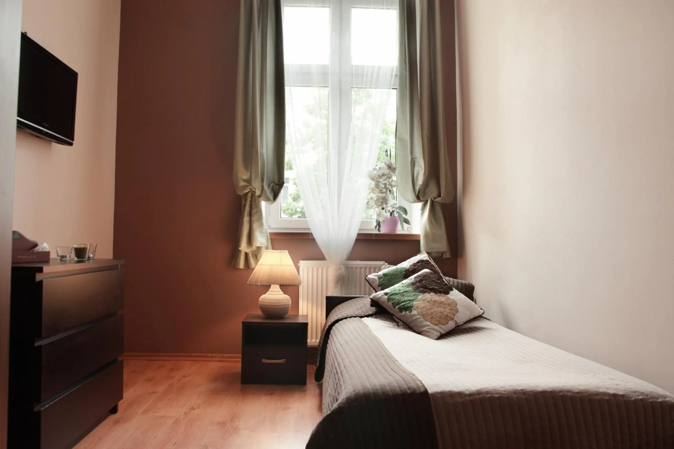 TV and multimedia, Bed in BedRooms Piotrkowska 64