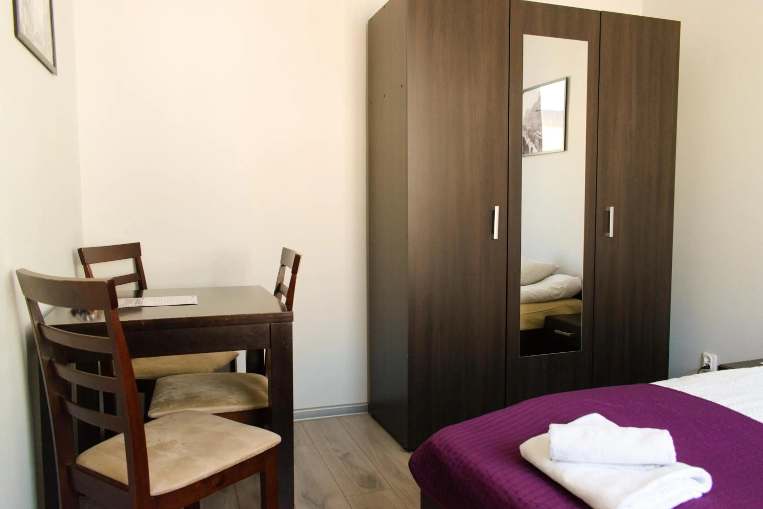 Bedroom, Bed in BedRooms Piotrkowska 64