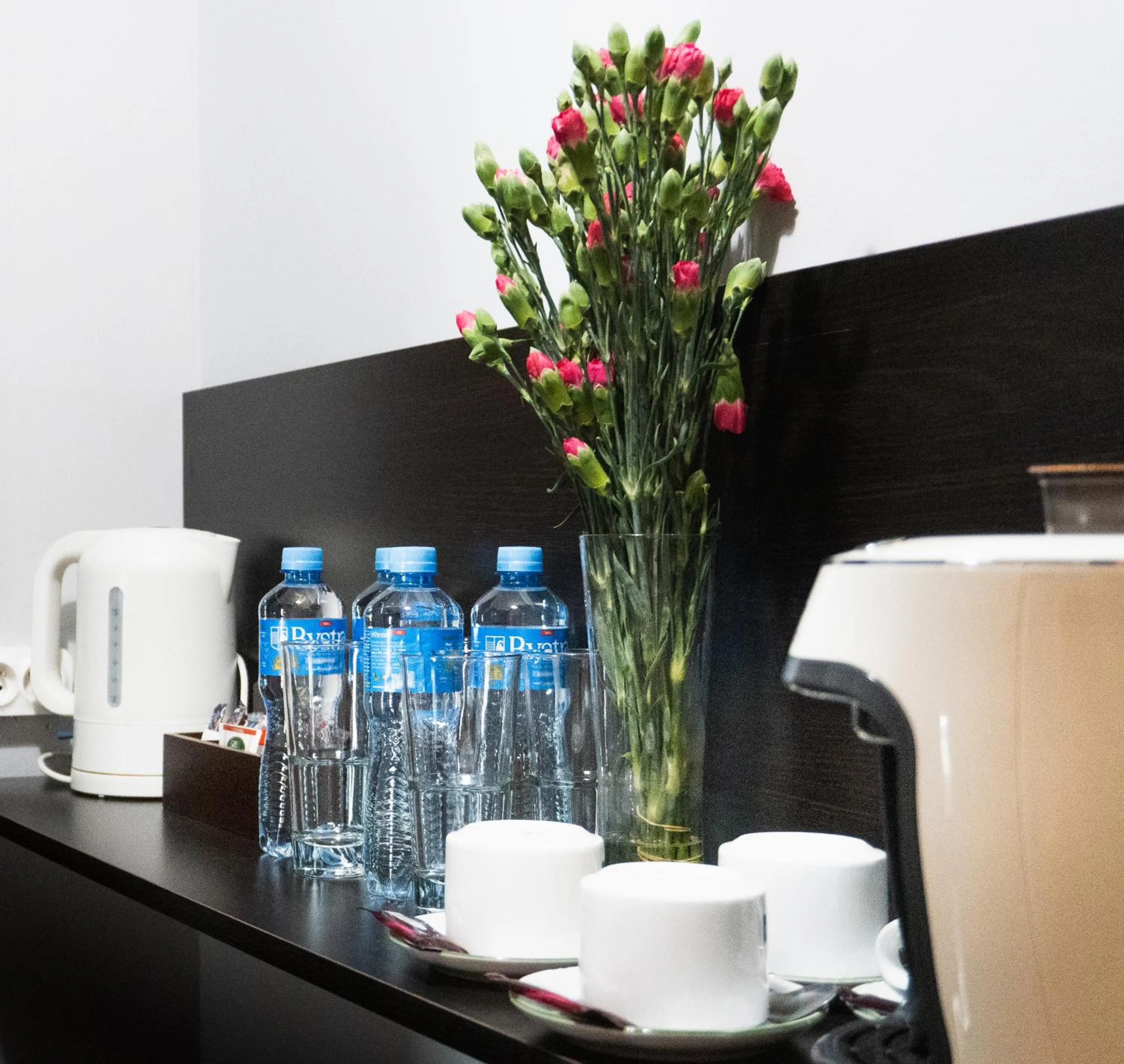 Coffee/tea facilities in BedRooms Piotrkowska 64