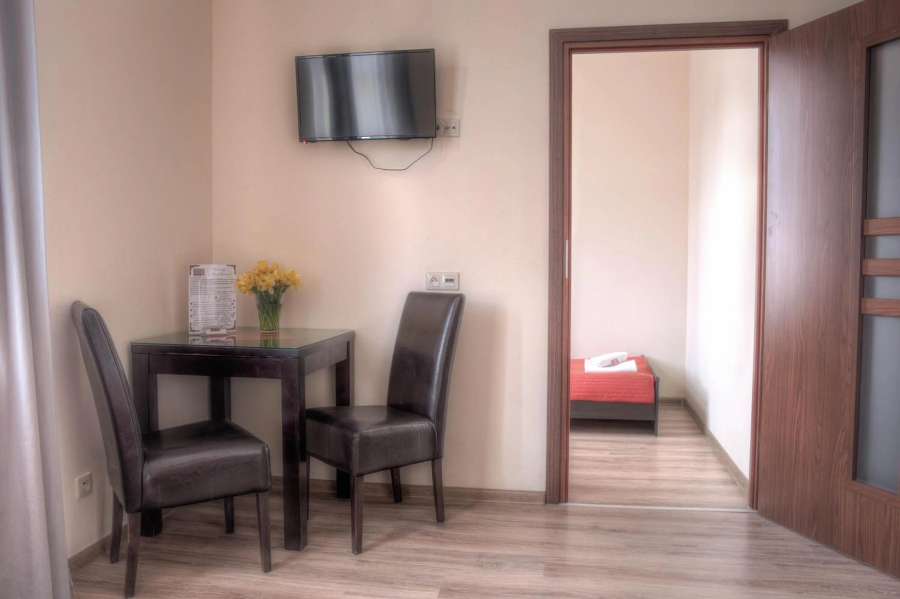 TV and multimedia in BedRooms Piotrkowska 64