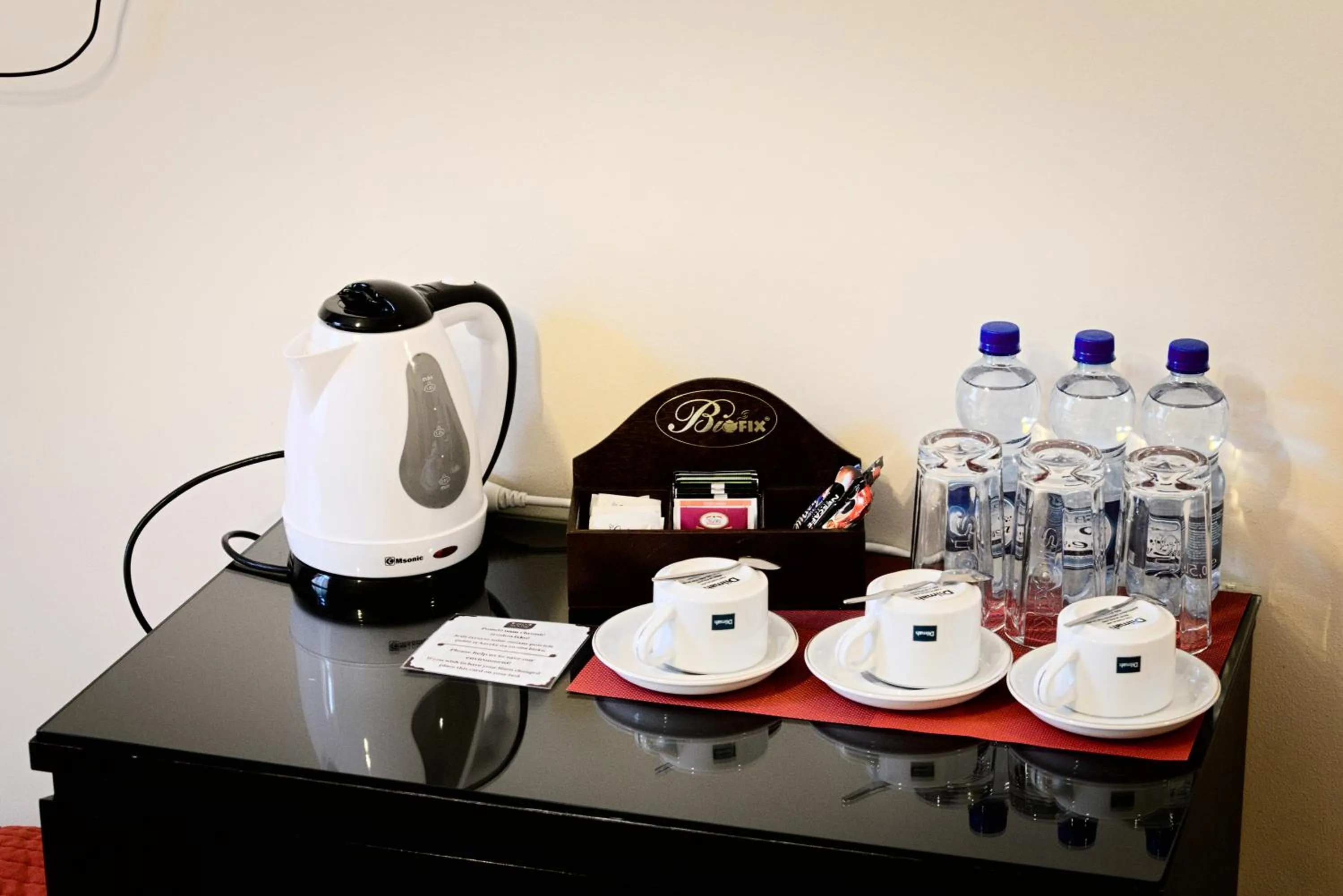 Coffee/tea facilities in BedRooms Piotrkowska 64