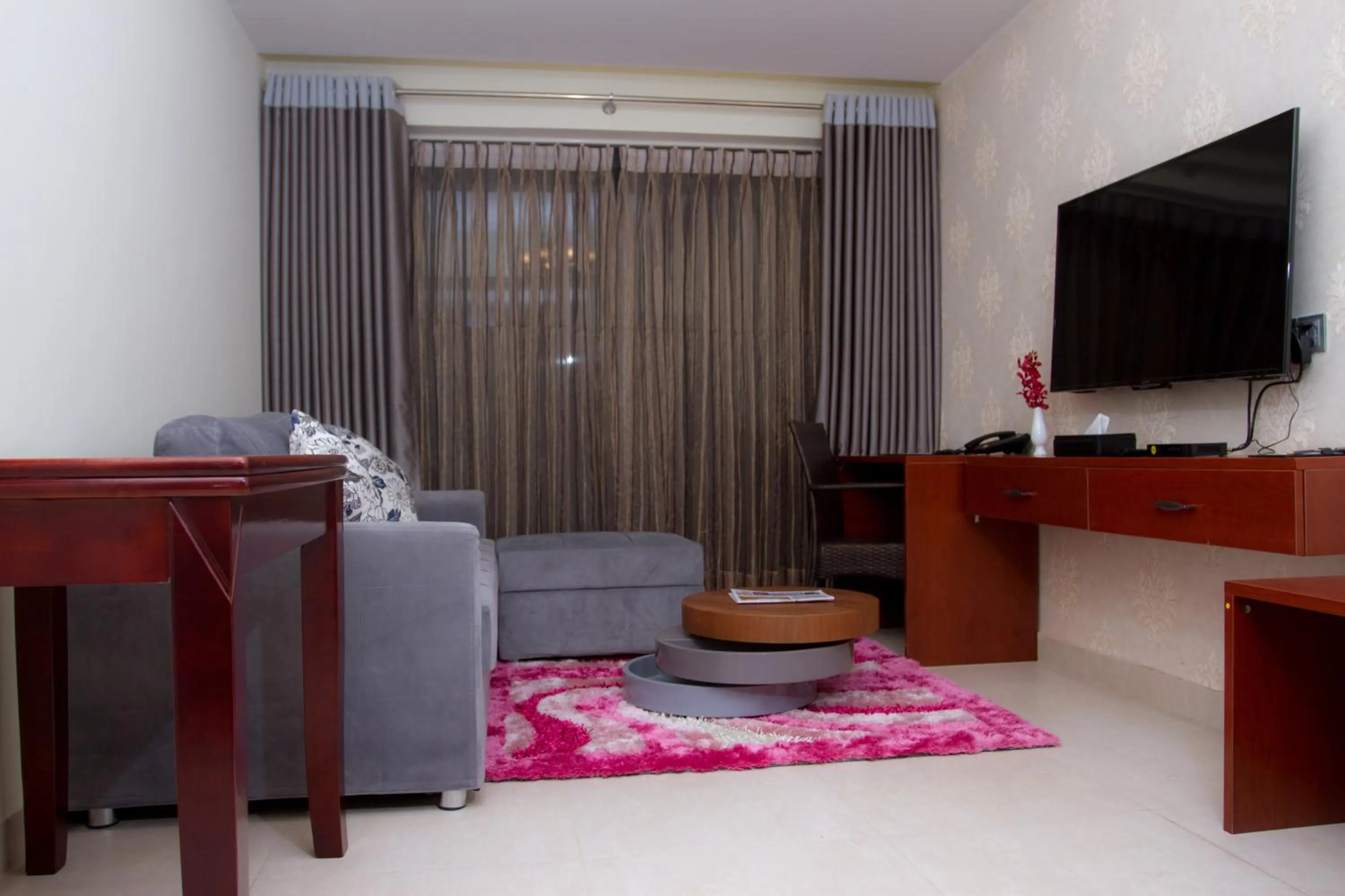 TV and multimedia in Coventina Lake Suites