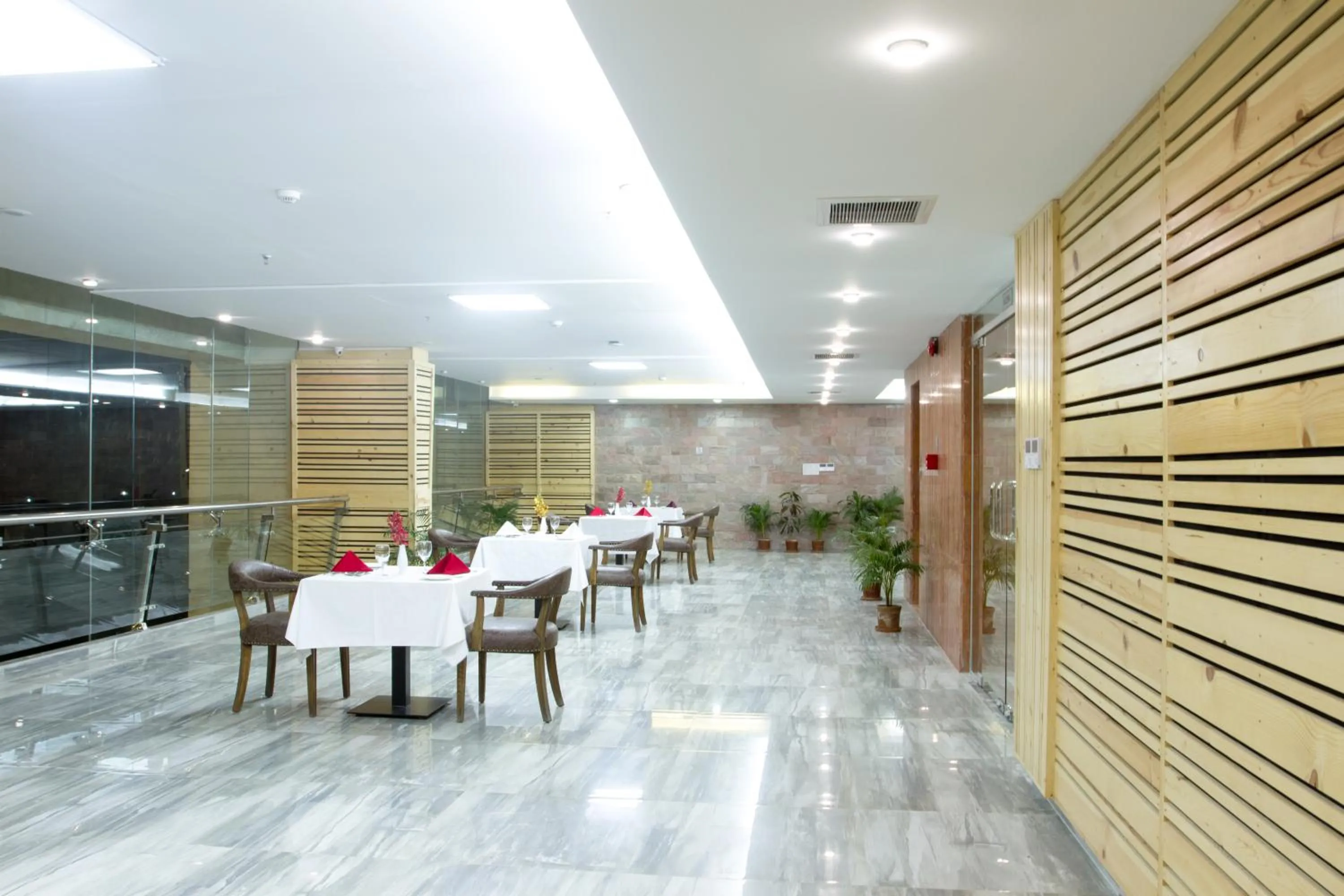 Banquet/Function facilities in Coventina Lake Suites