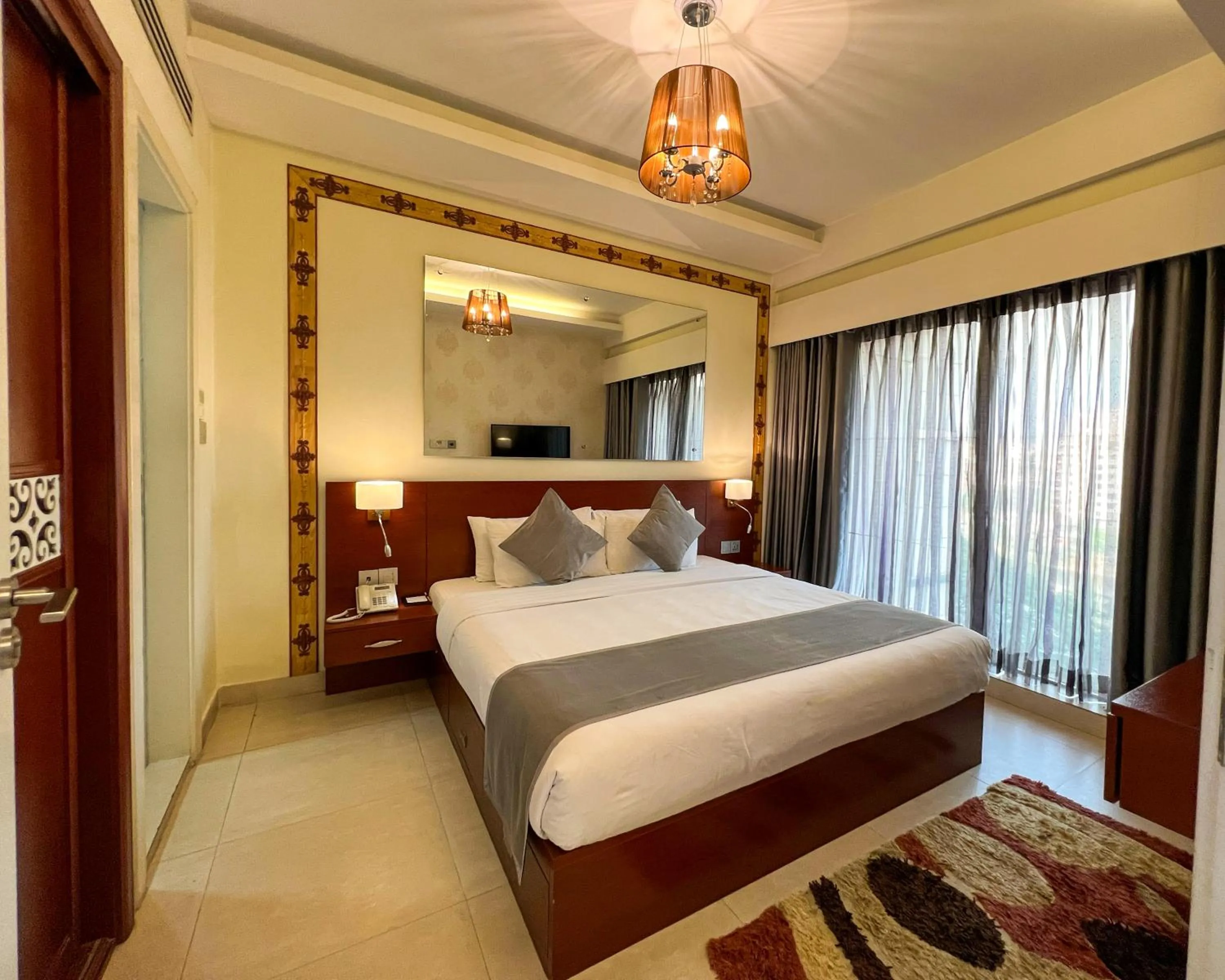 Bedroom, Bed in Coventina Lake Suites