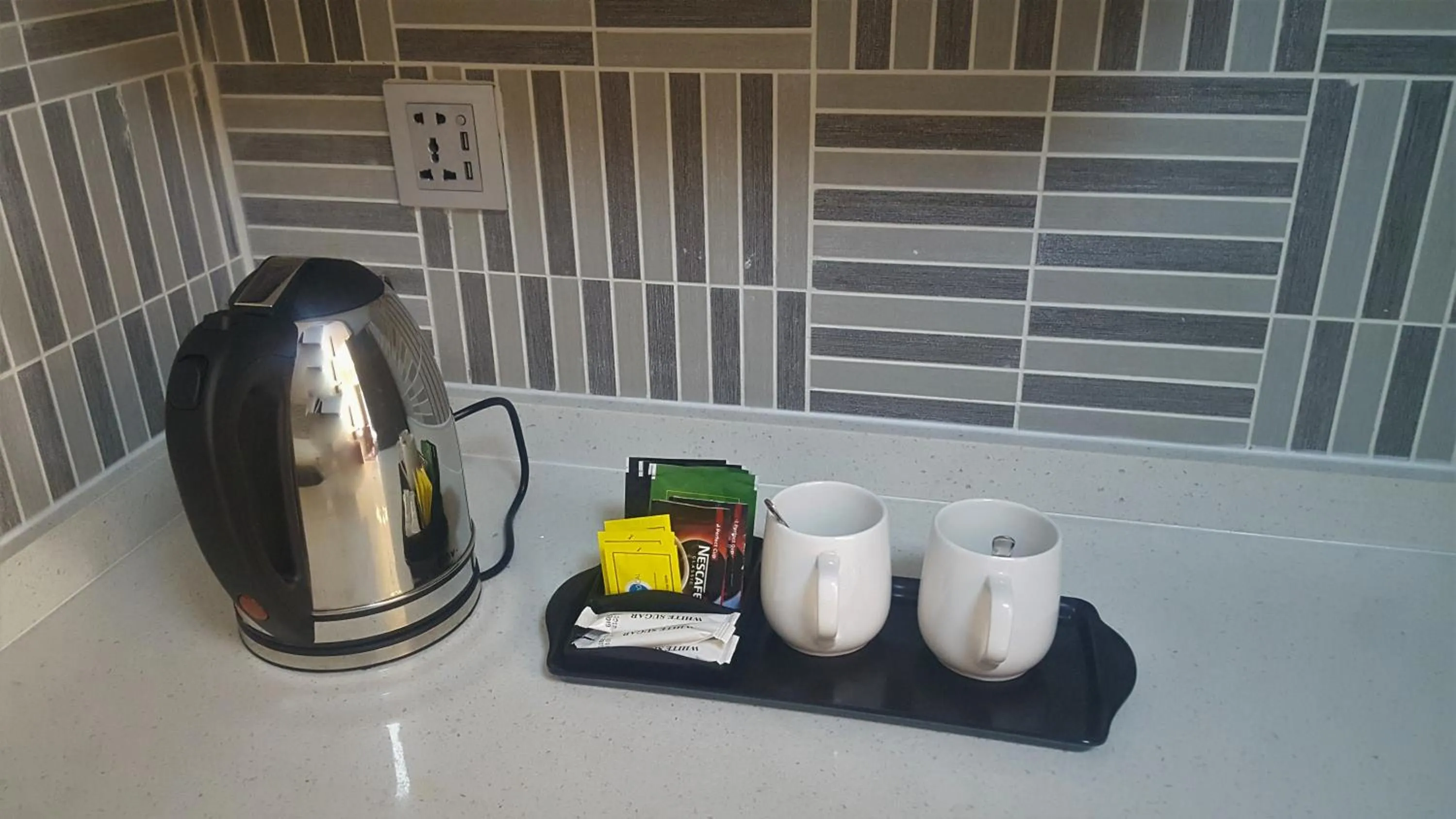 Coffee/tea facilities in Coventina Lake Suites